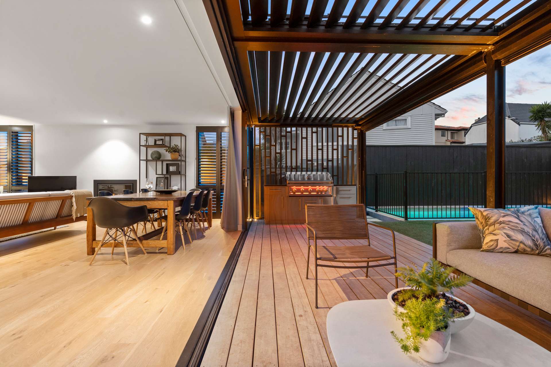 43 Rawhitiroa Road photo 6