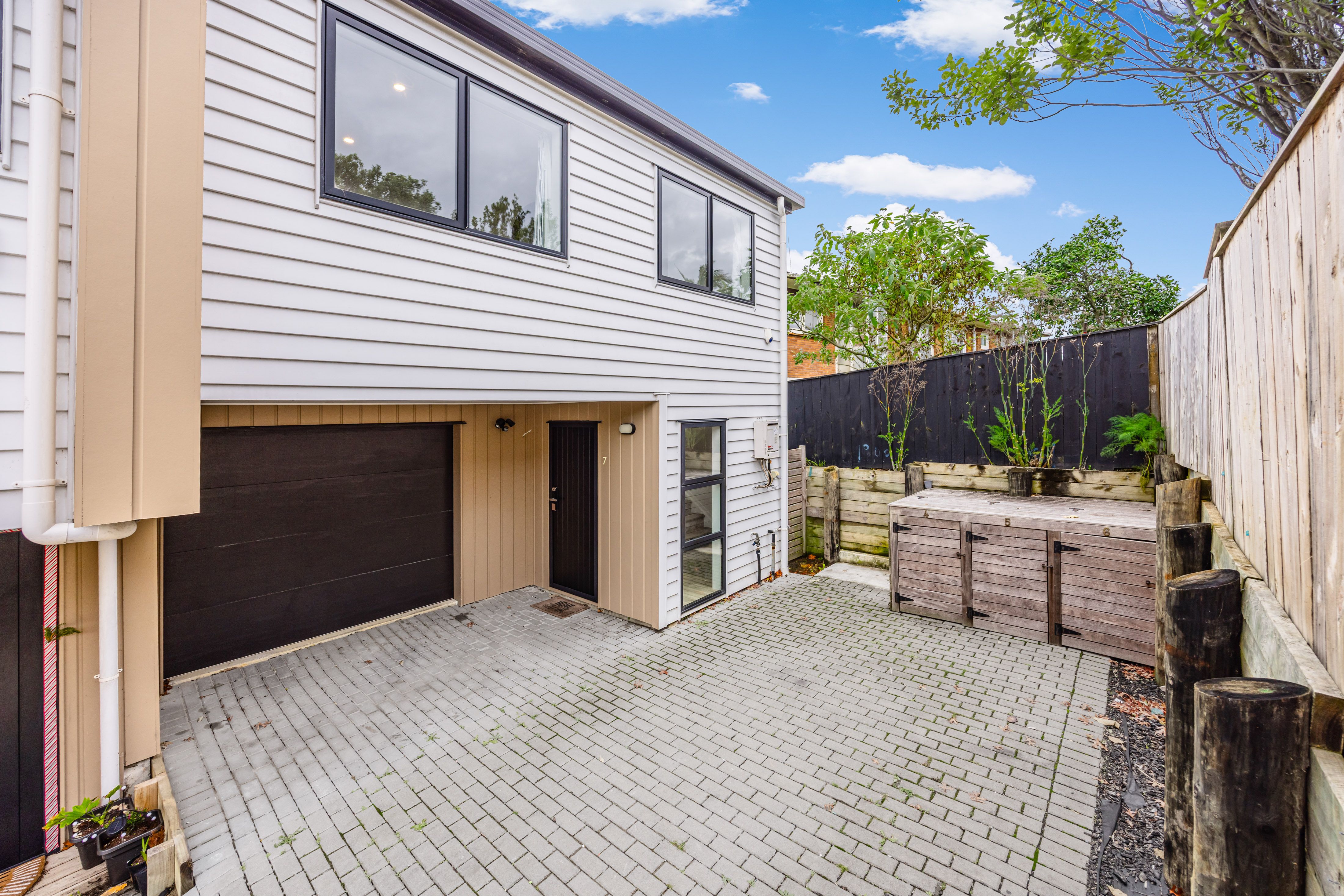 7/66 Bruce Road, Glenfield, North Shore City
