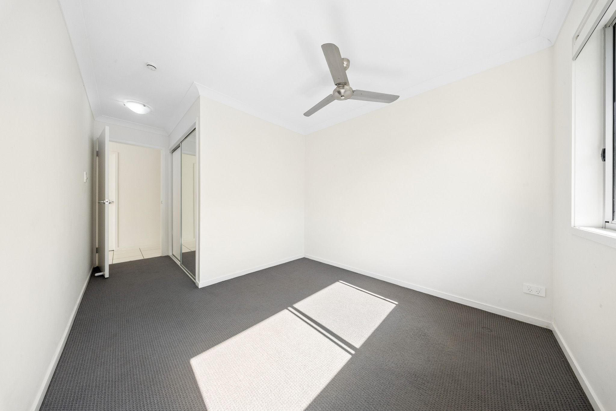 44 Dew Street — photo 13 of 24
