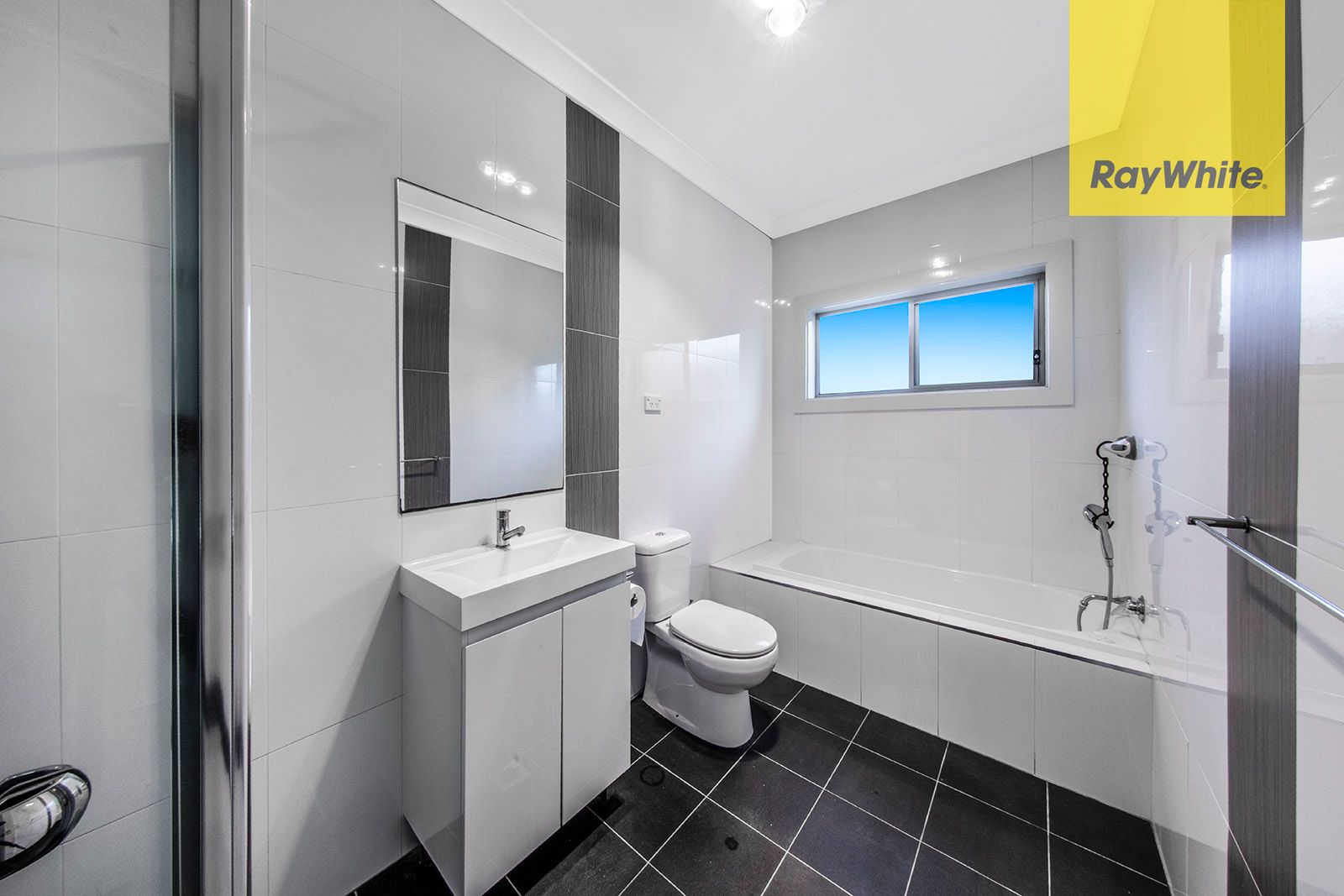 15A Magowar Road — photo 8 of 10