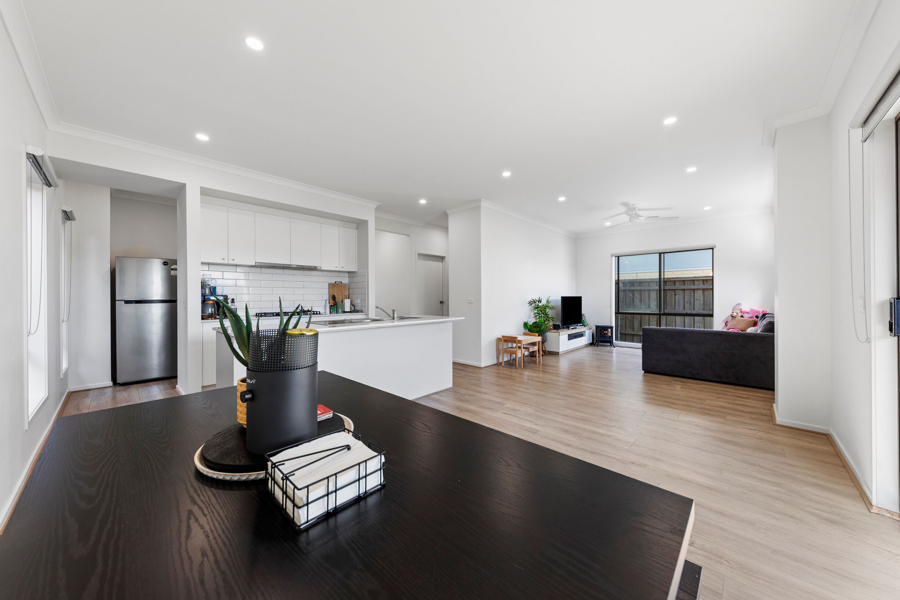 25 Hastings Way — photo 5 of 27