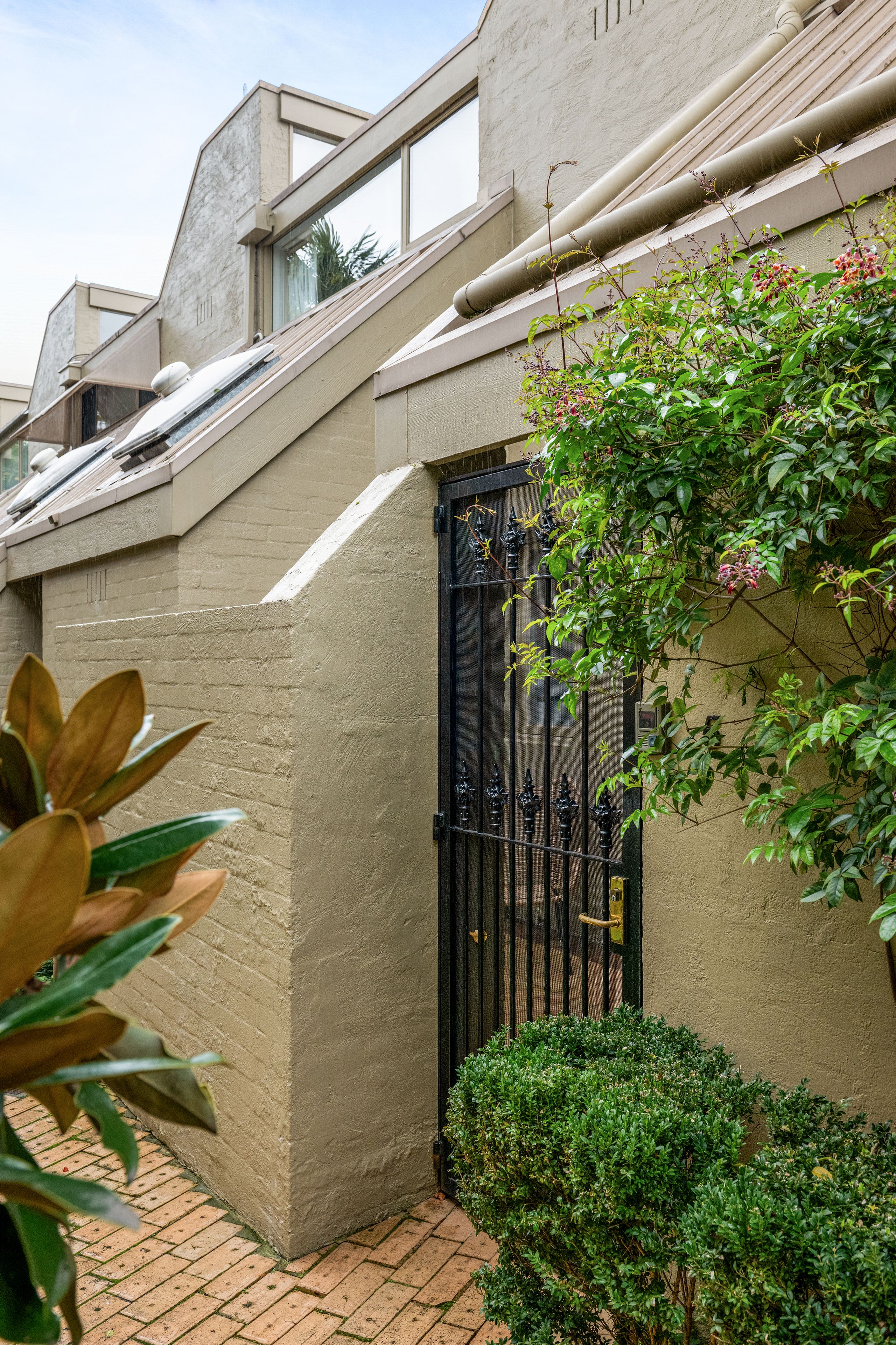 Townhouse 5/115 Hotham Street — photo 8 of 26