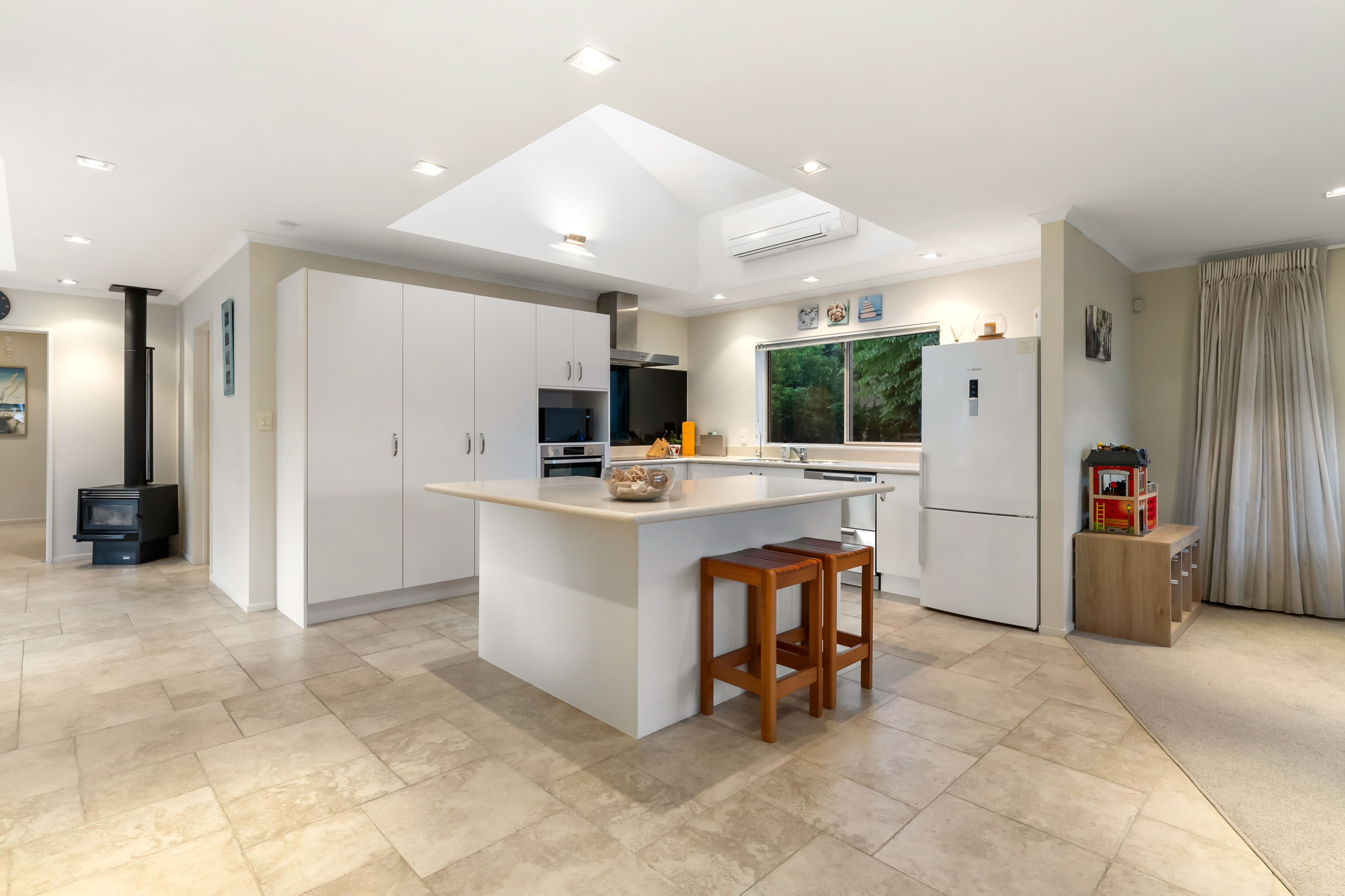 5 Optimist Place, West Harbour, Waitakere City