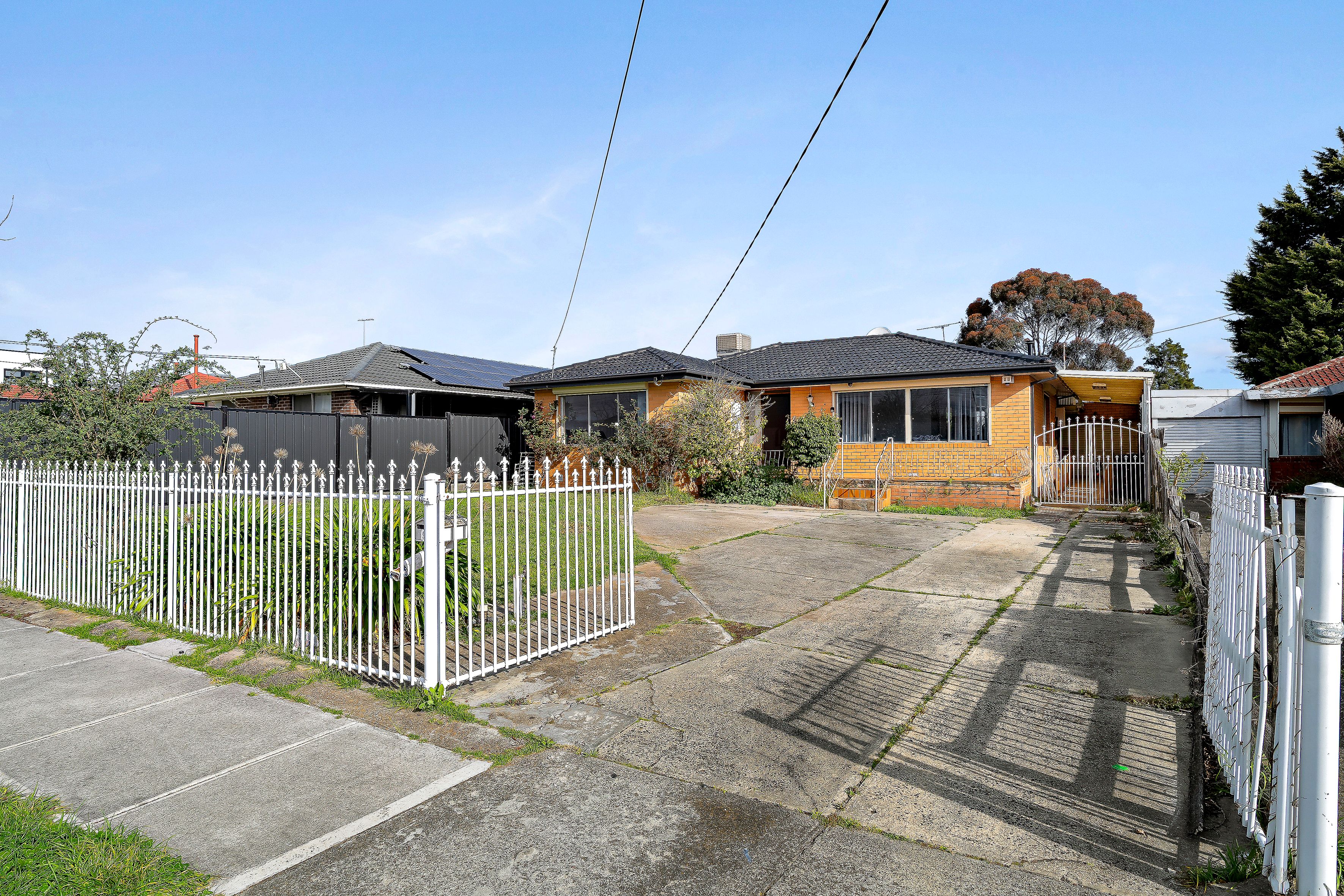 9 Tooradin Avenue, Dallas, VIC 3047