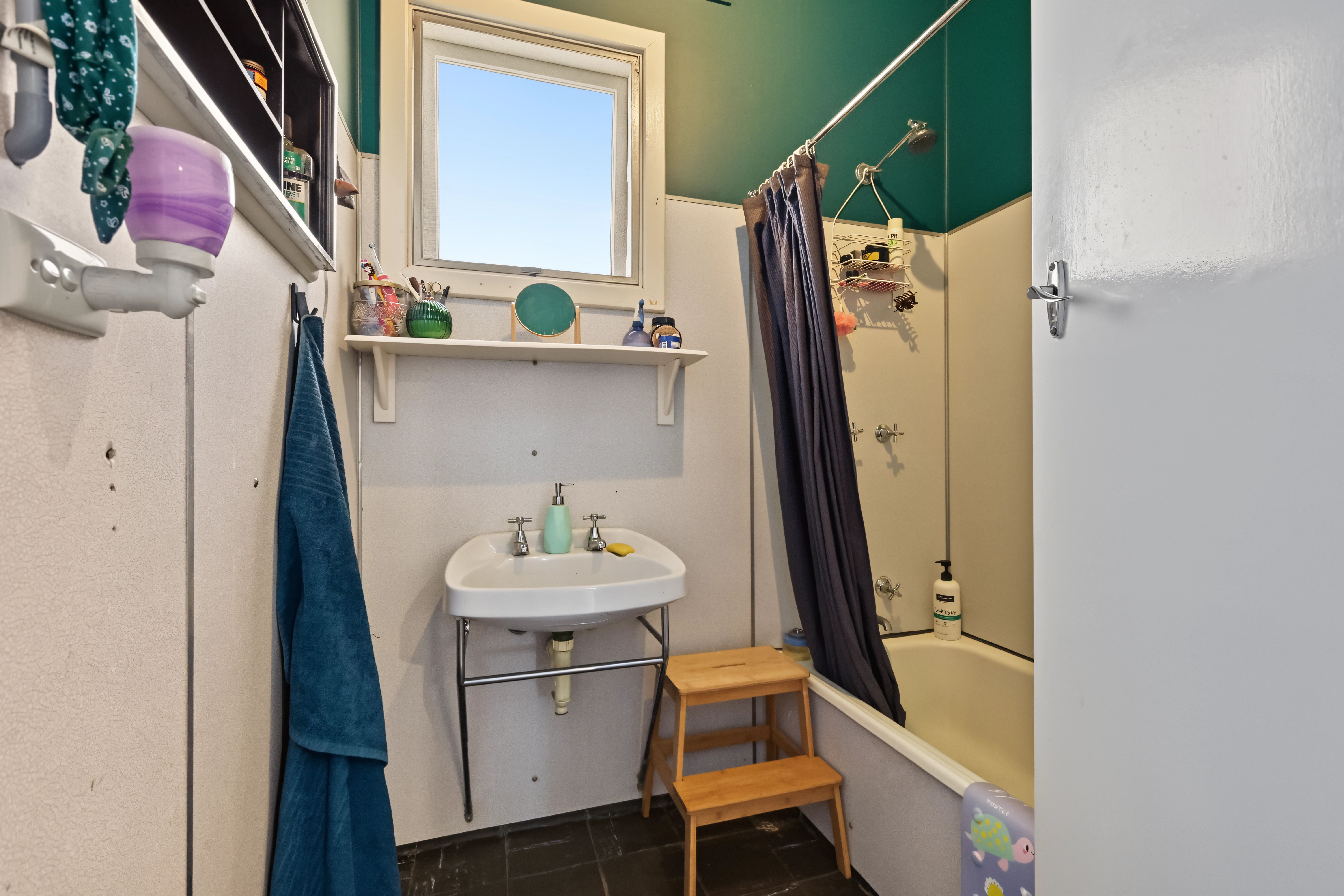 22 Acacia Crescent — photo 6 of 11