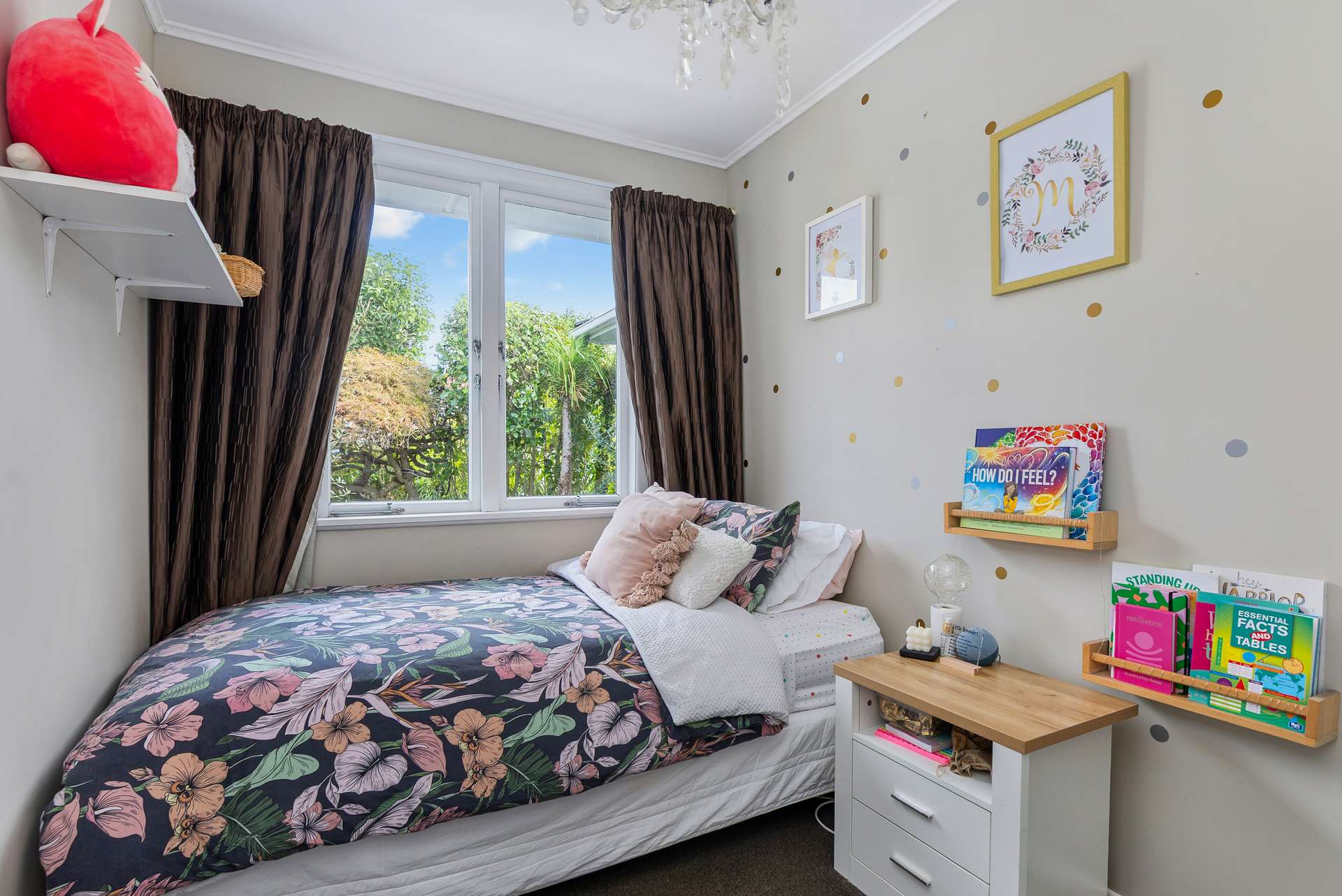 31 Marshall Laing Avenue photo 9
