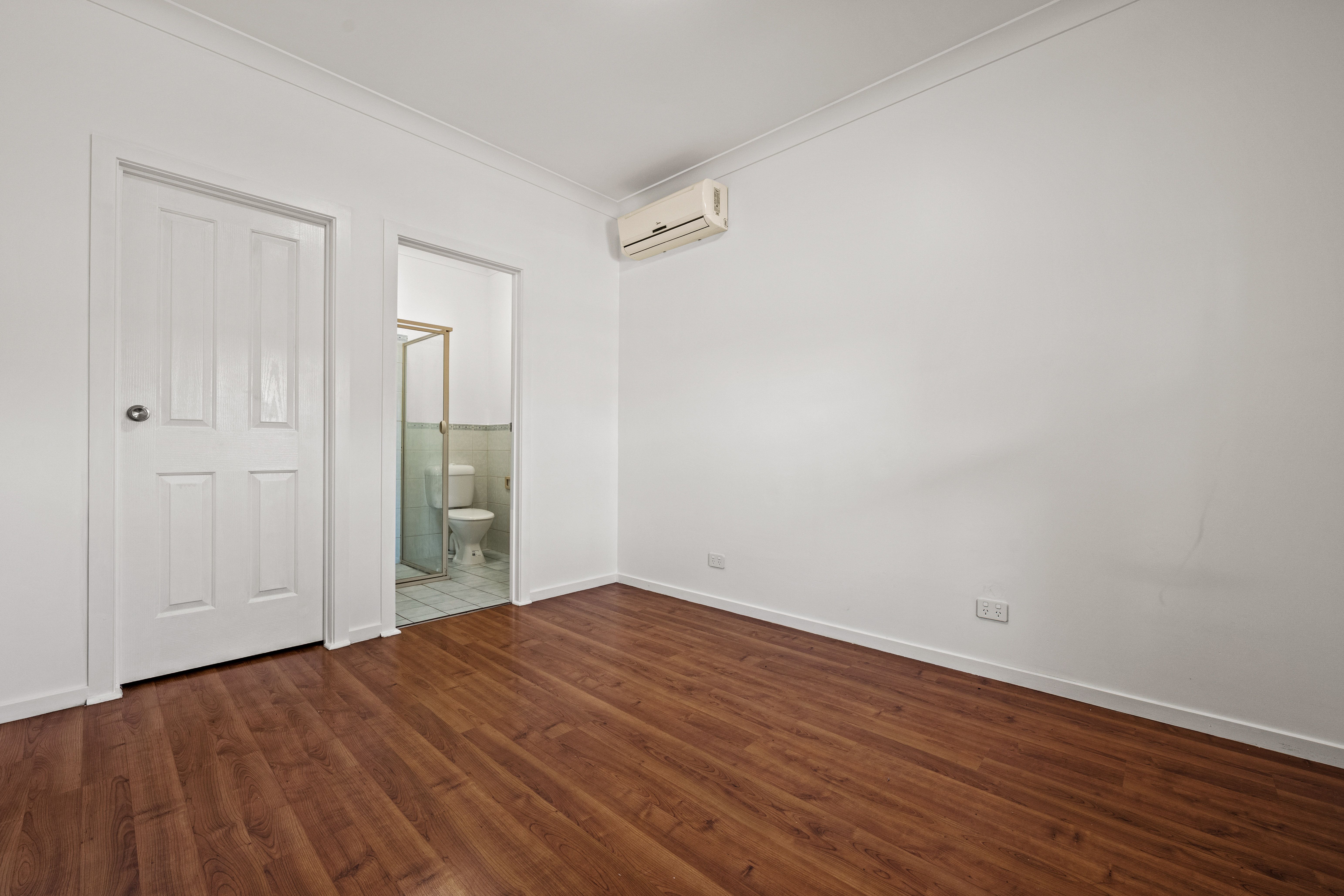 55 Rolleston Avenue — photo 12 of 25