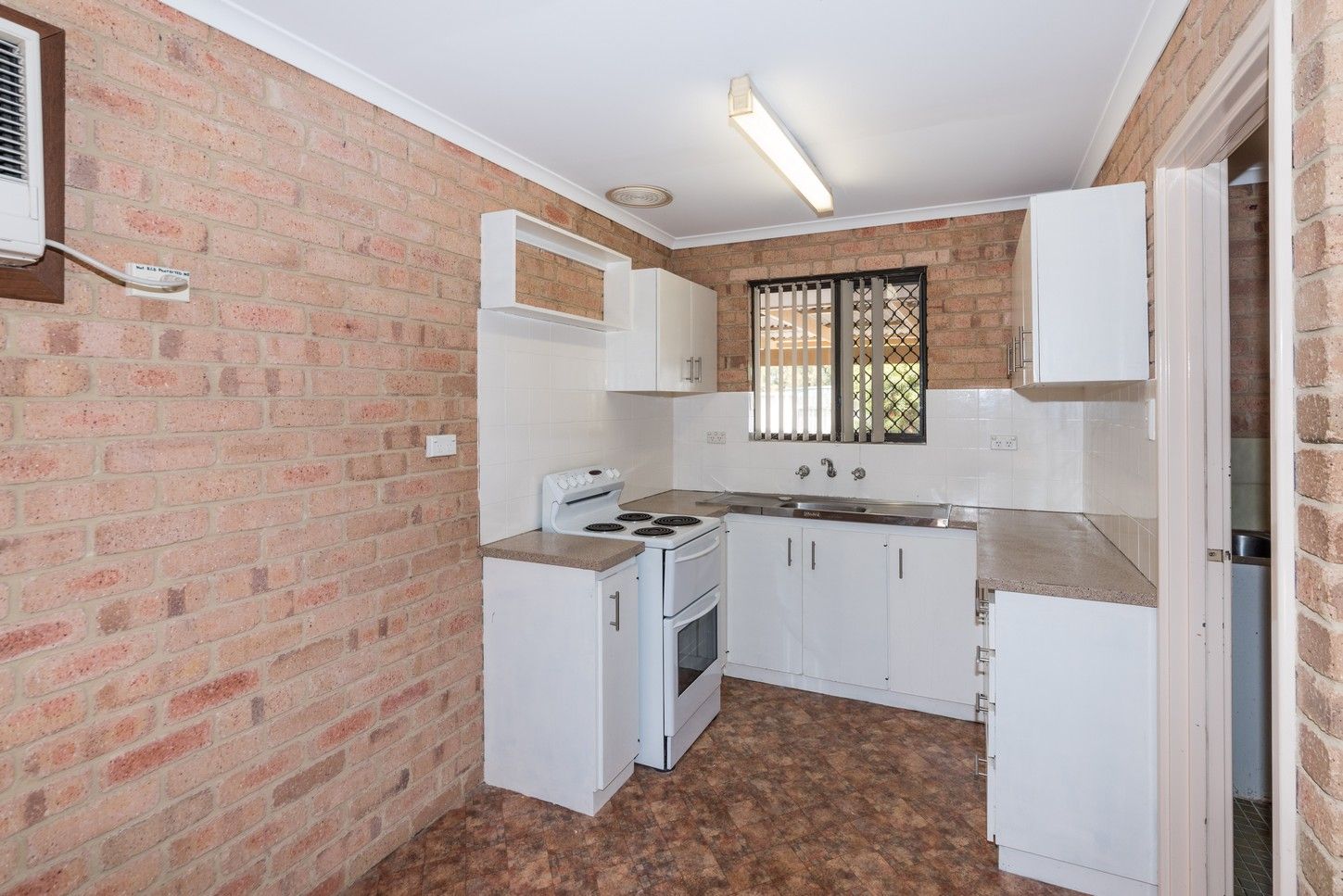 6/232 Willcock Drive, Mahomets Flats, WA 6530