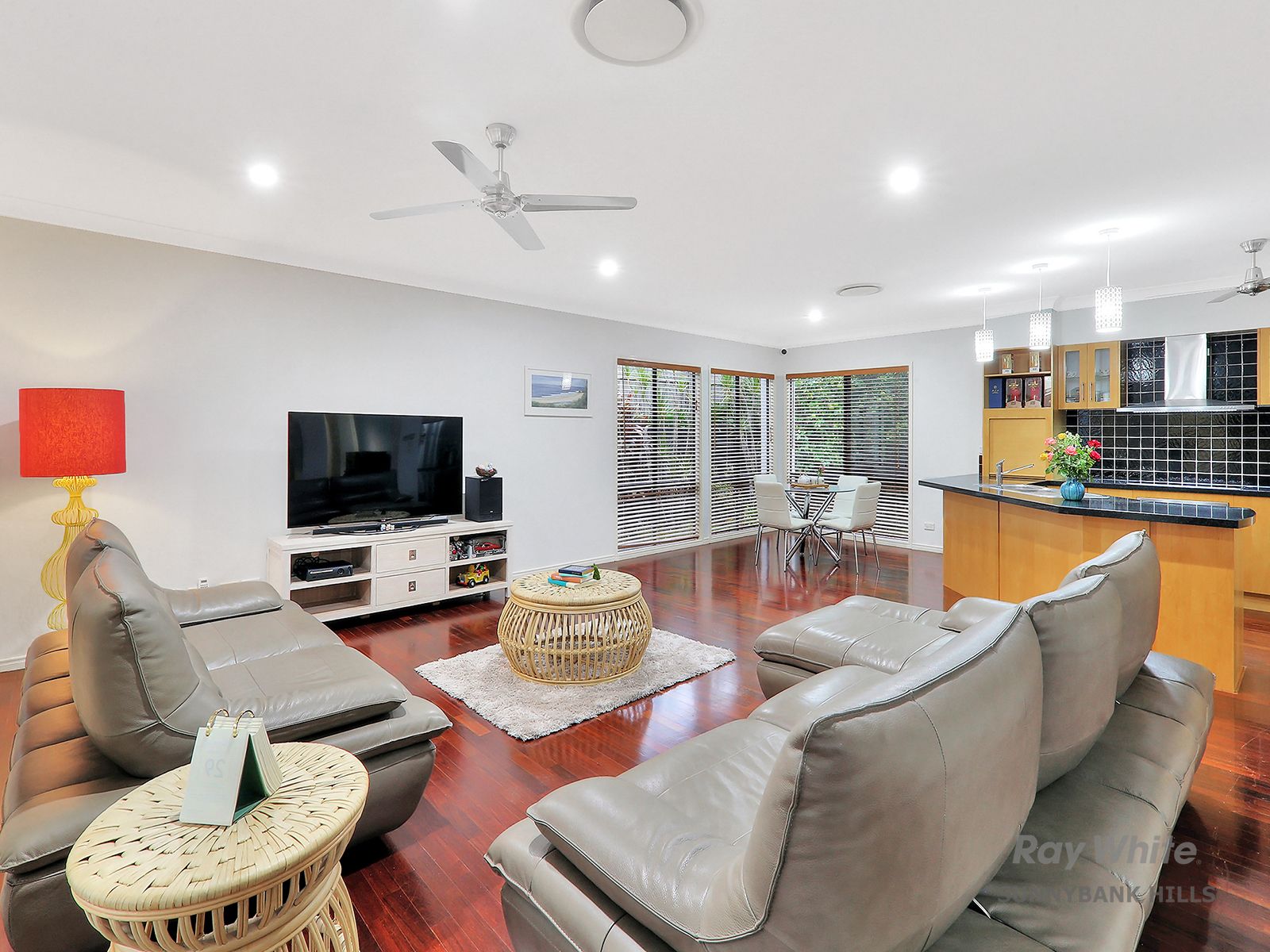 86 White Cedar Circuit, Stretton, QLD 4116