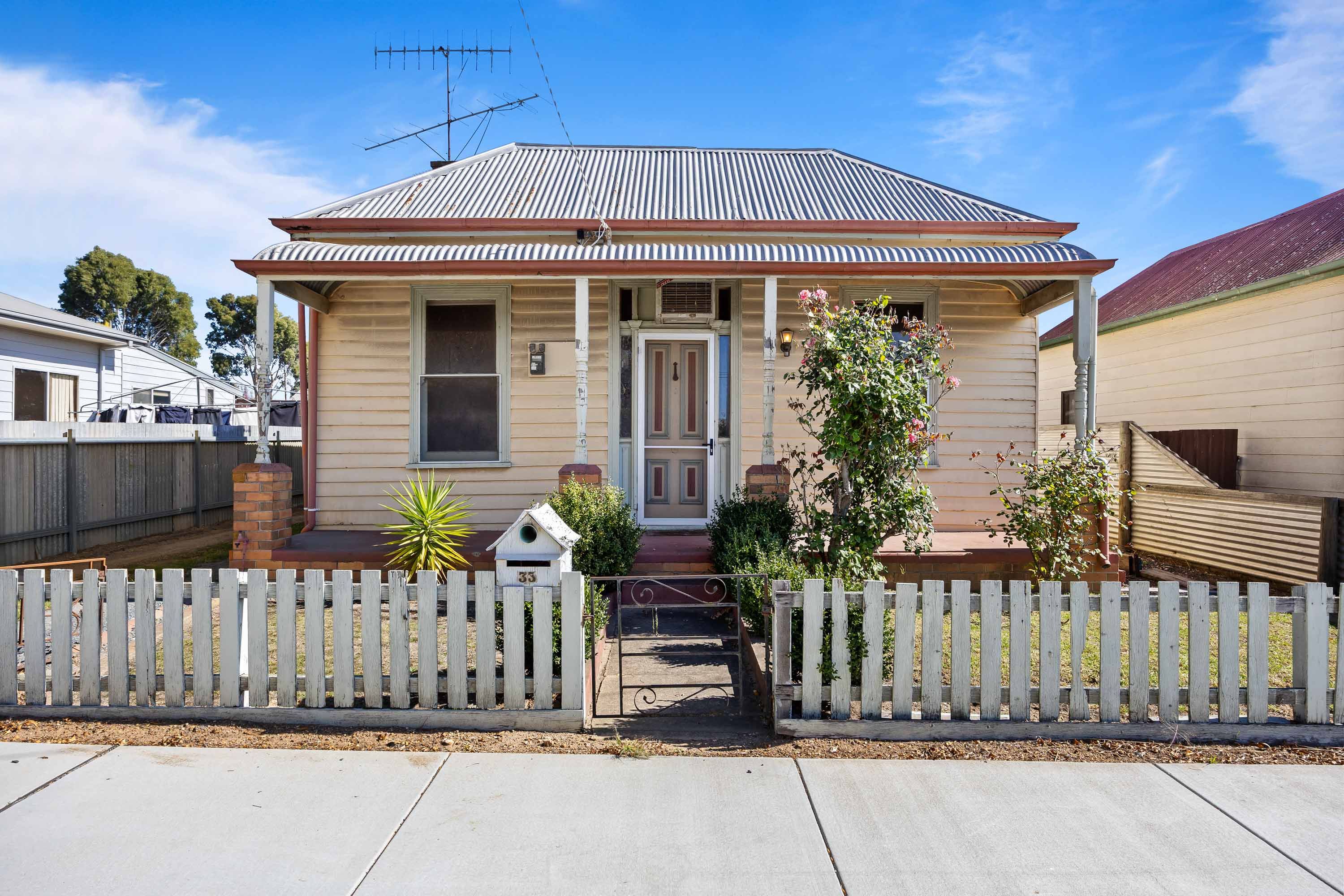 33 Maude Street, Ararat, VIC 3377