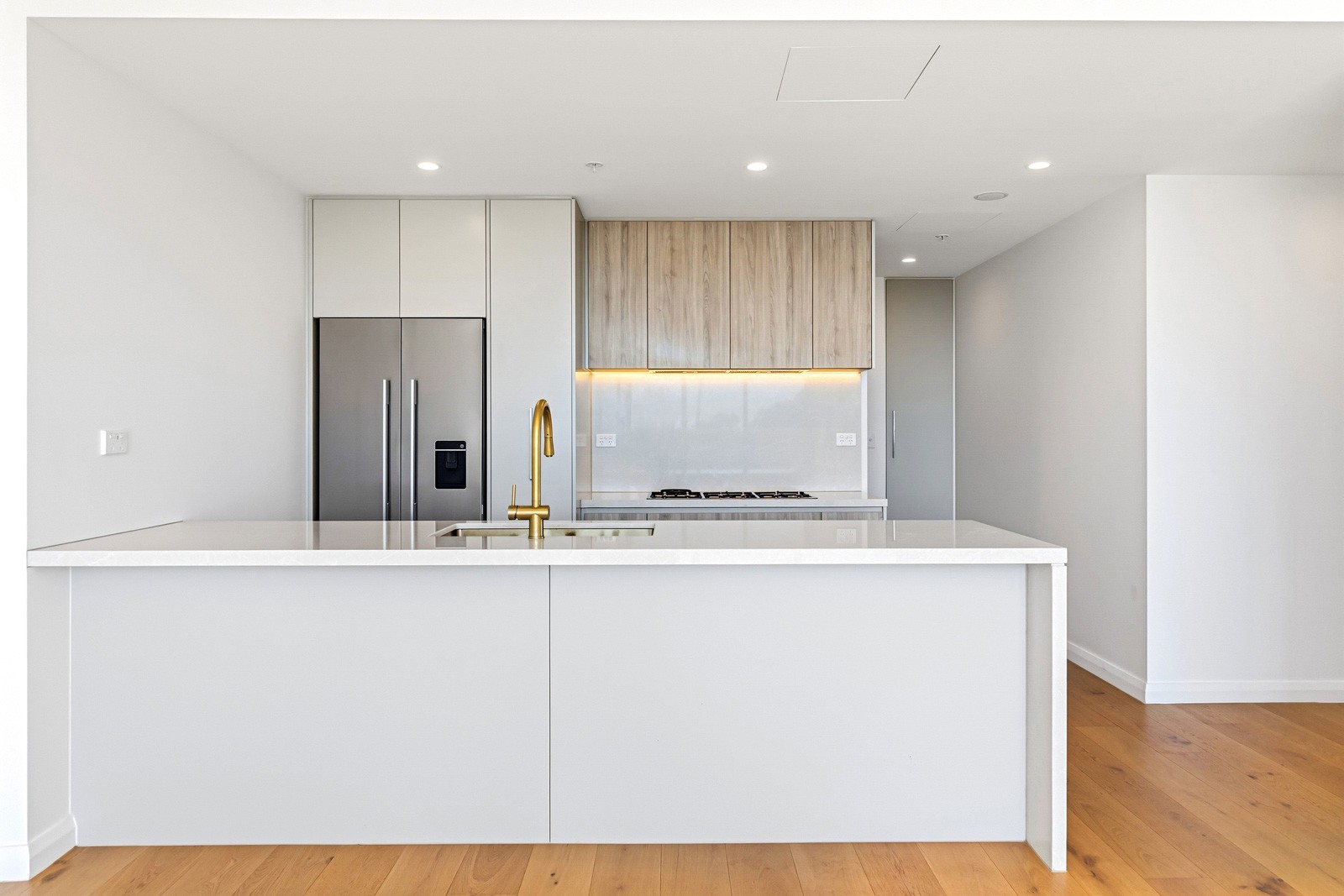 201/13 De Clambe Drive, Castle Hill, NSW 2154