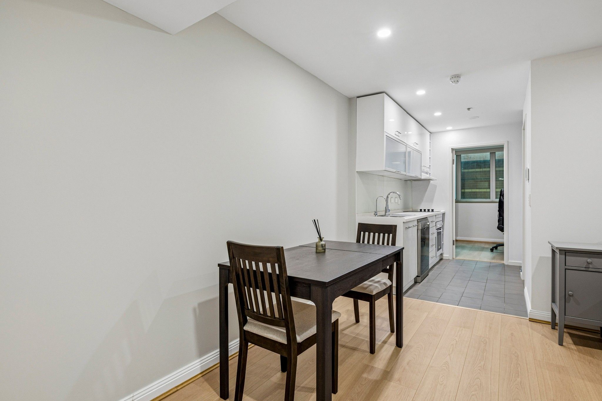 102/9 Paxtons Walk — photo 11 of 21