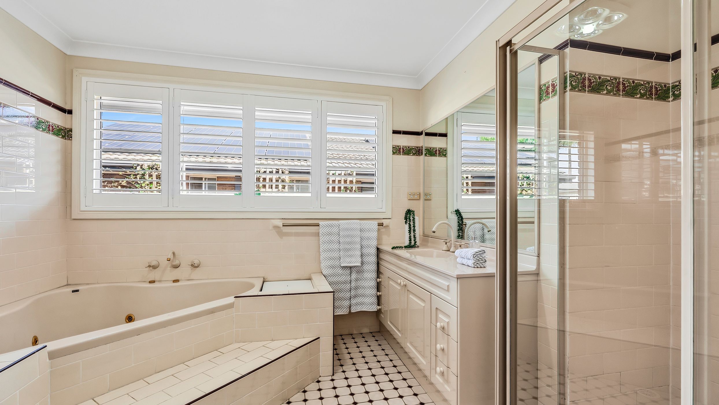 8 Hawkins Place — photo 15 of 18