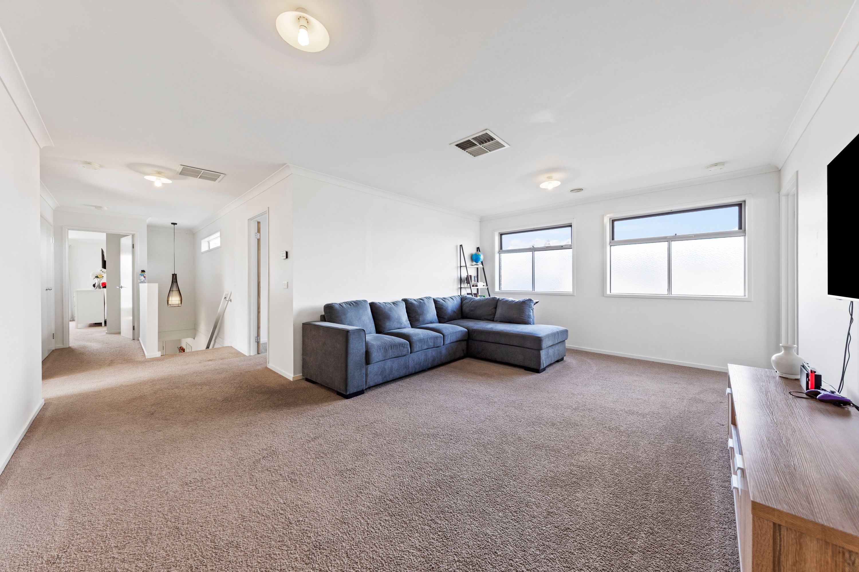 10 Pembroke Place — photo 9 of 29