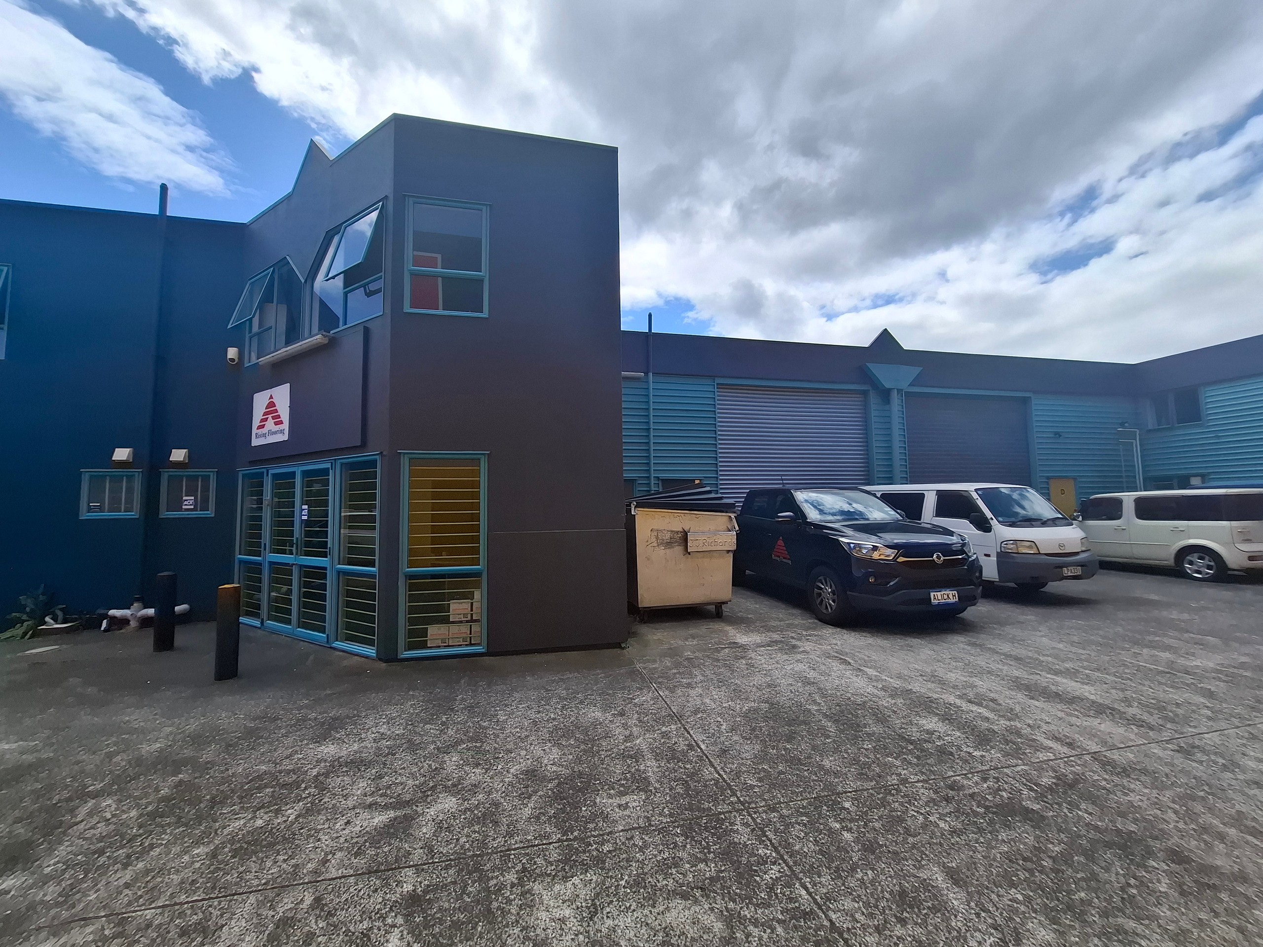 3/4087 Great North Road, Kelston, Waitakere City