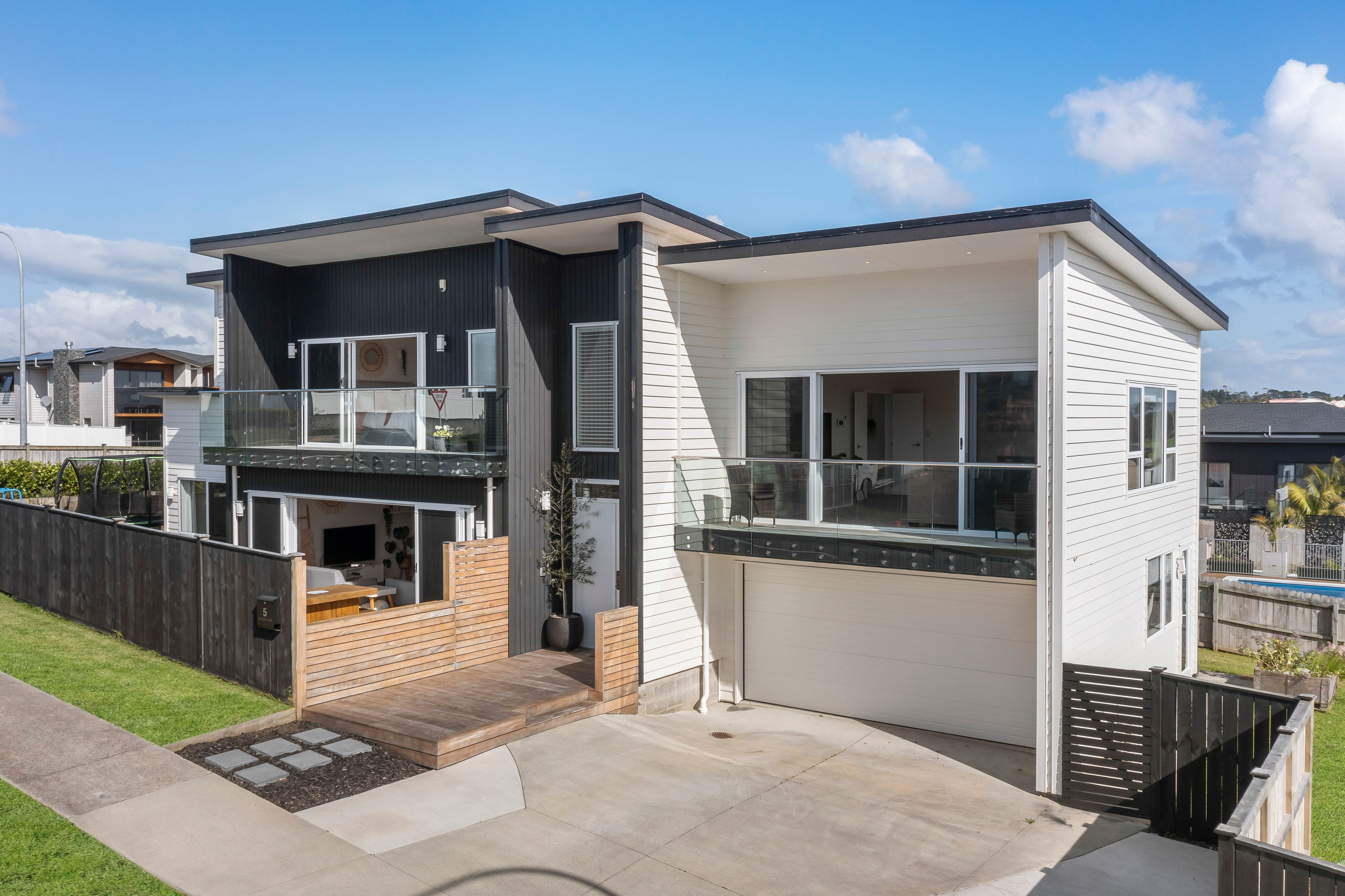 5 Keshvara Road, Beachlands, Manukau City