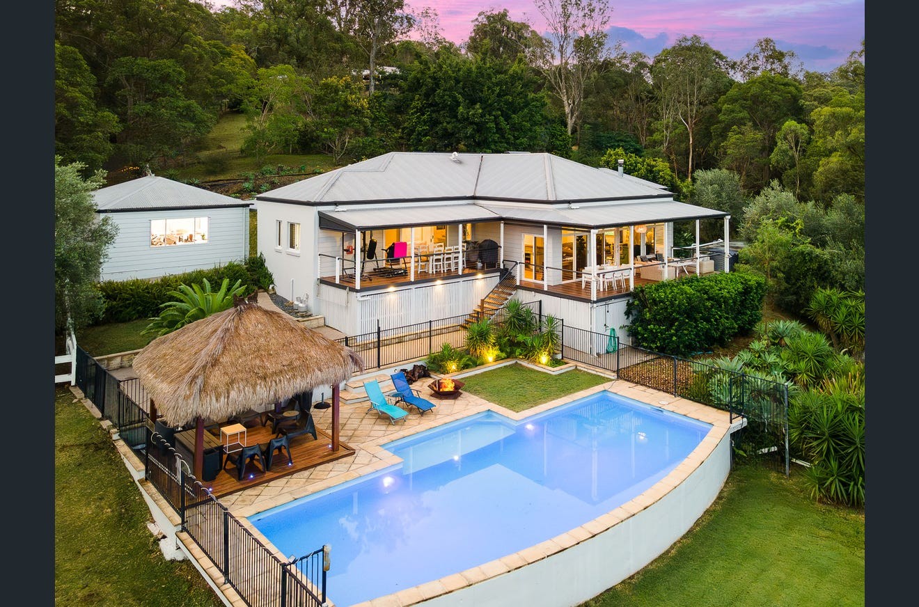 483 Gold Creek Road, Brookfield, QLD 4069