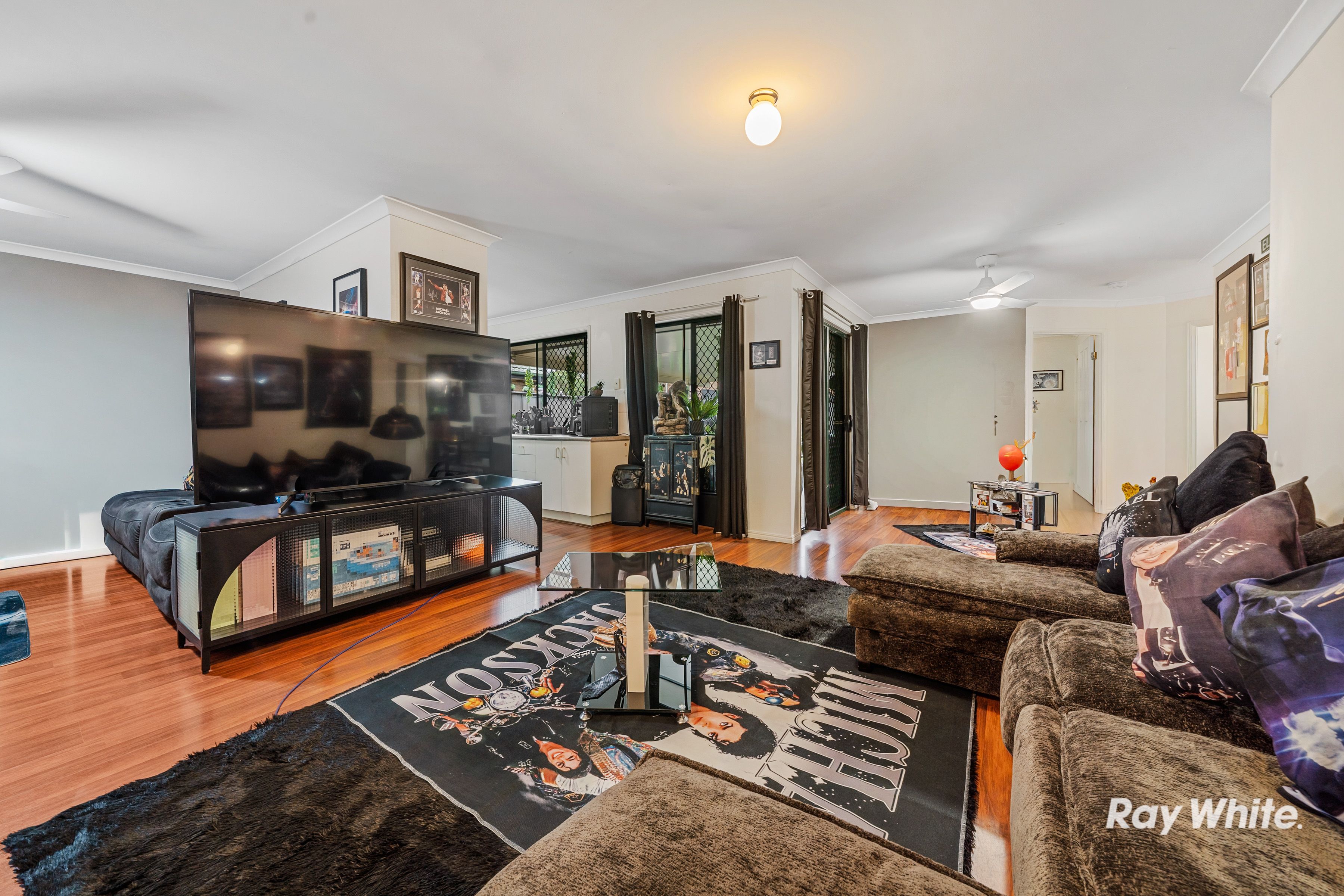 13 Jobson Place — photo 9 of 20