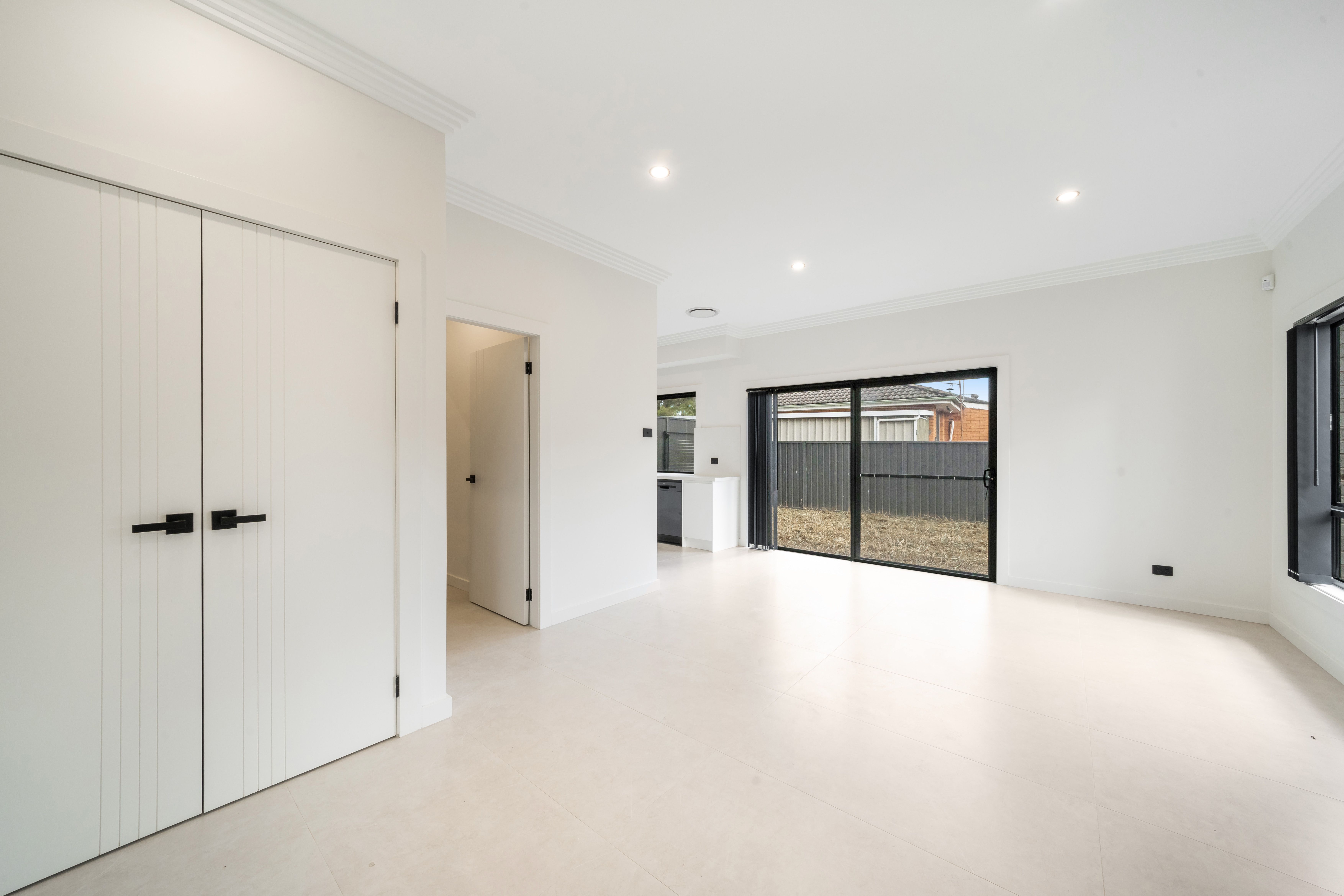 72 Oliveri Crescent — photo 5 of 19