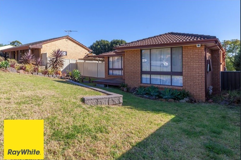 8 Clerkenwell Street, Ambarvale, NSW 2560