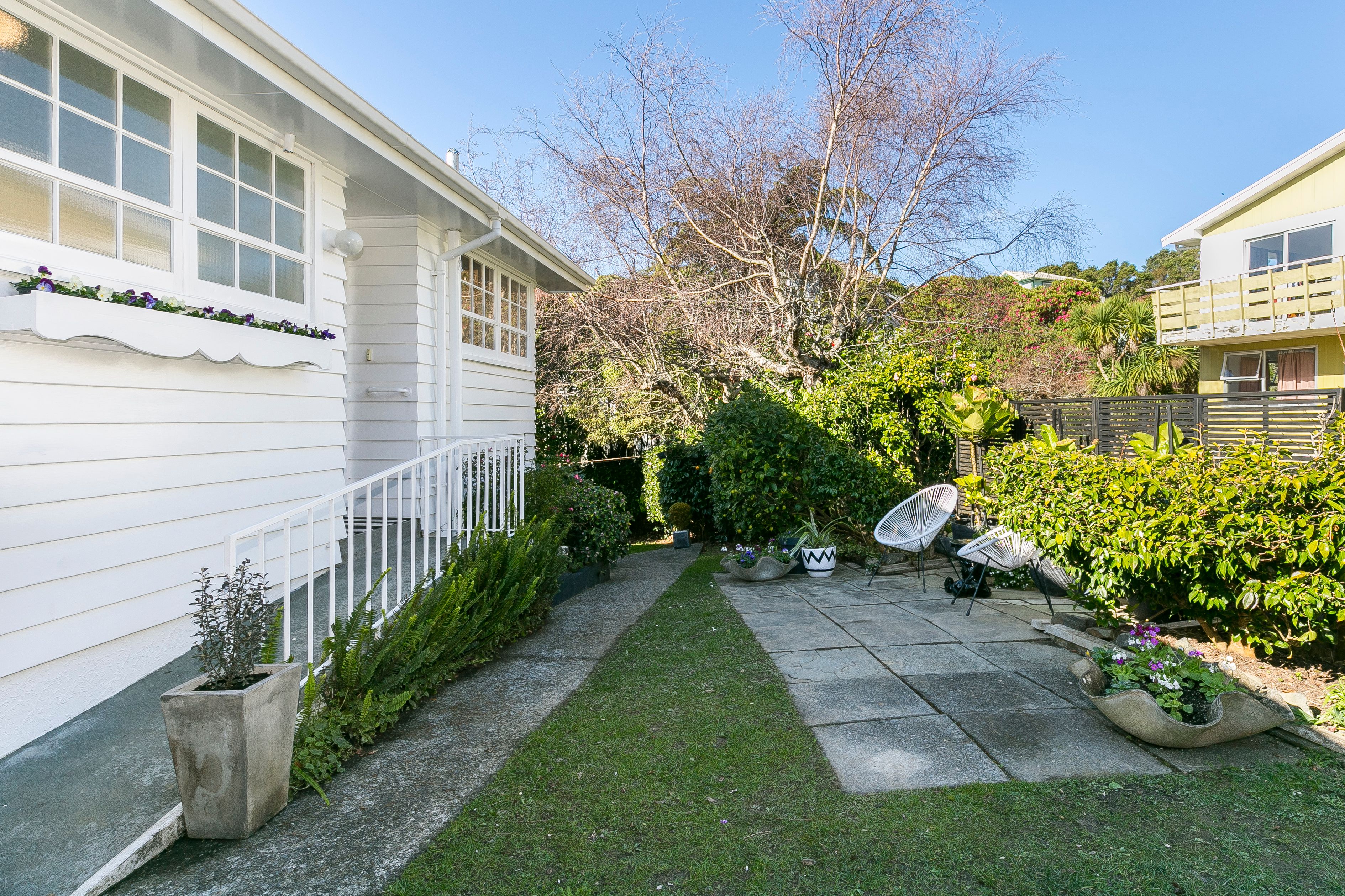 5A Ridd Crescent, Karori, Wellington City