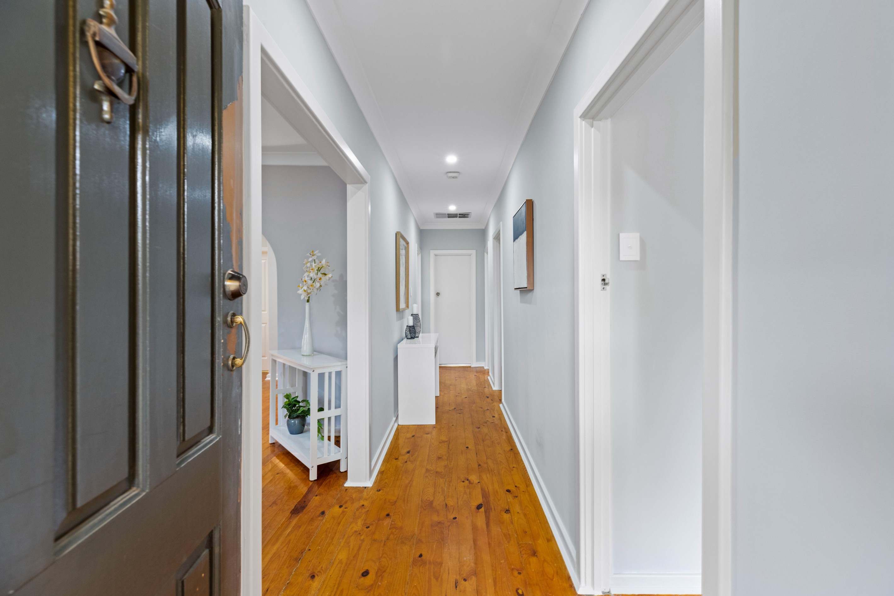 87 Eyre Crescent, Valley View, SA 5093
