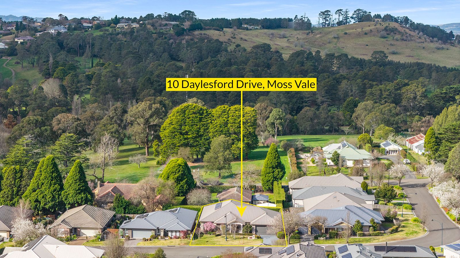 10 Daylesford Drive — photo 18 of 21