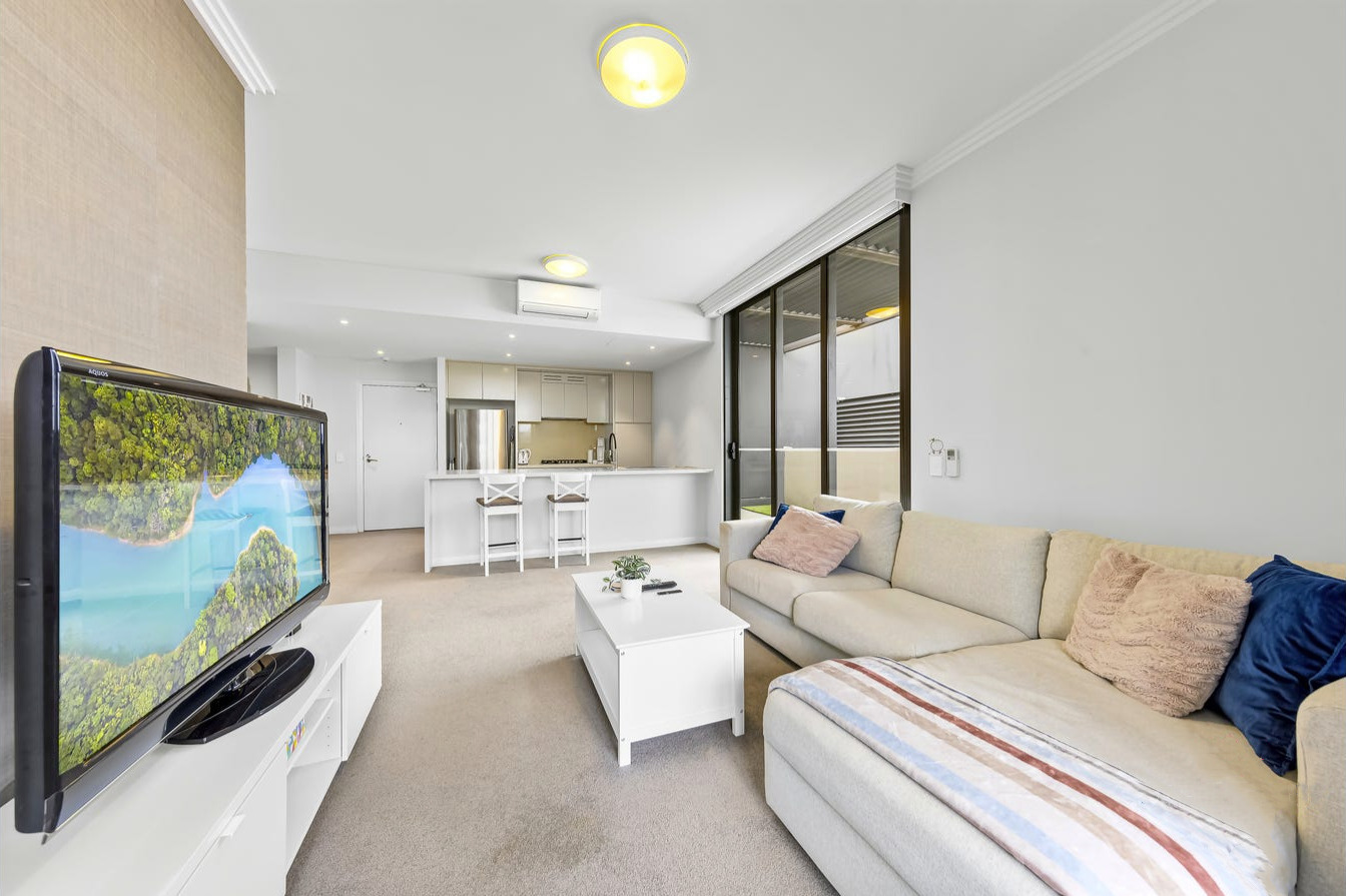 901/51 Hill Road, Wentworth Point, NSW 2127