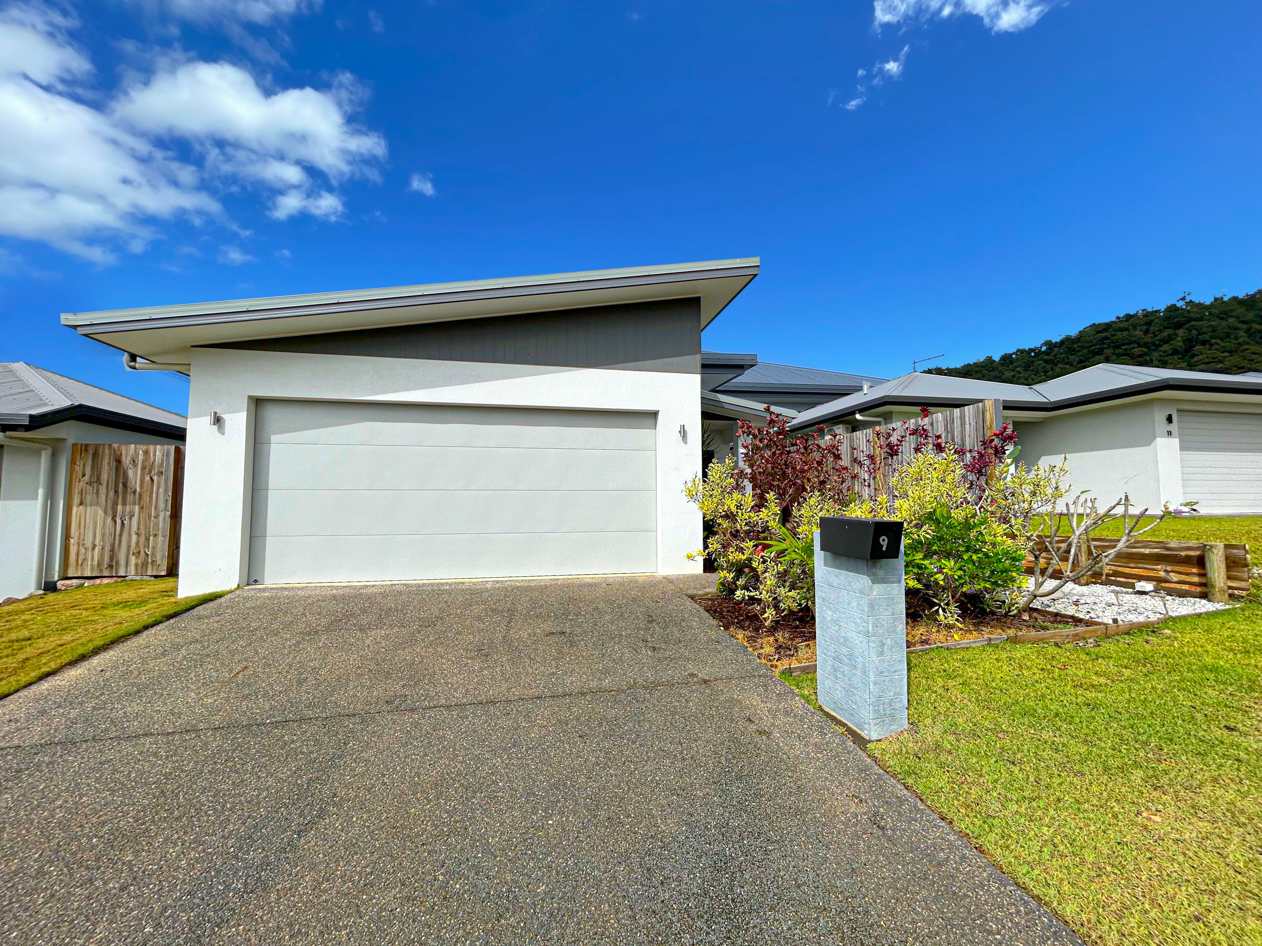 9 Deck Circuit, Trinity Beach, QLD 4879