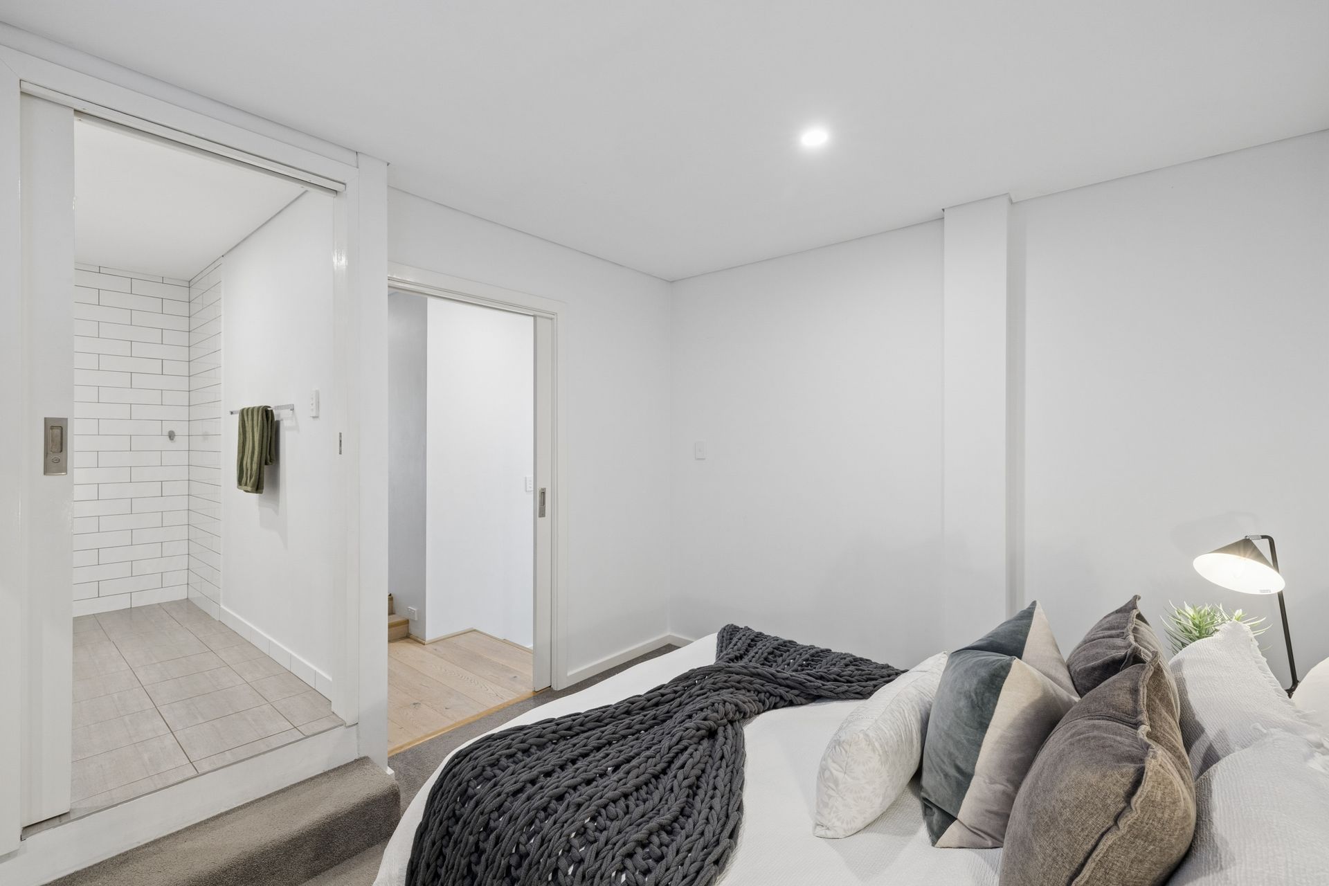 1/280 Charles Street — photo 16 of 27