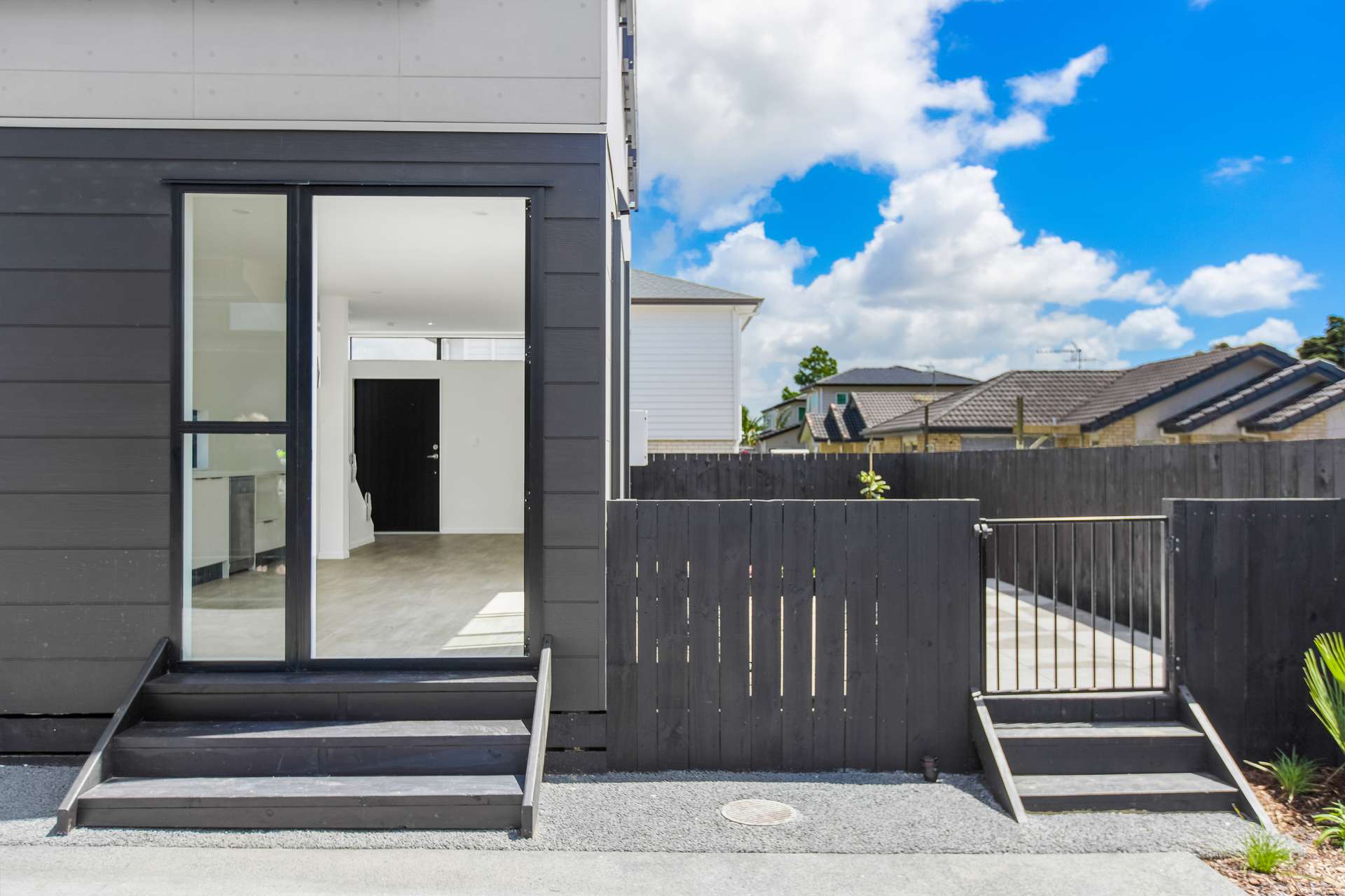 3/40 Kenderdine Road photo 5