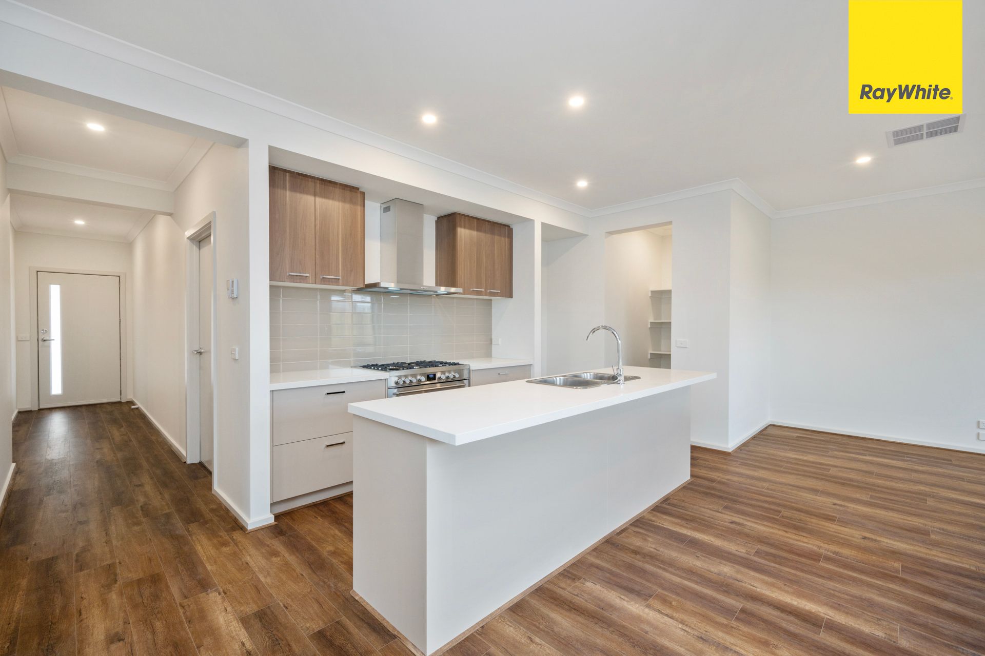 15 Aldrich Street — photo 9 of 16