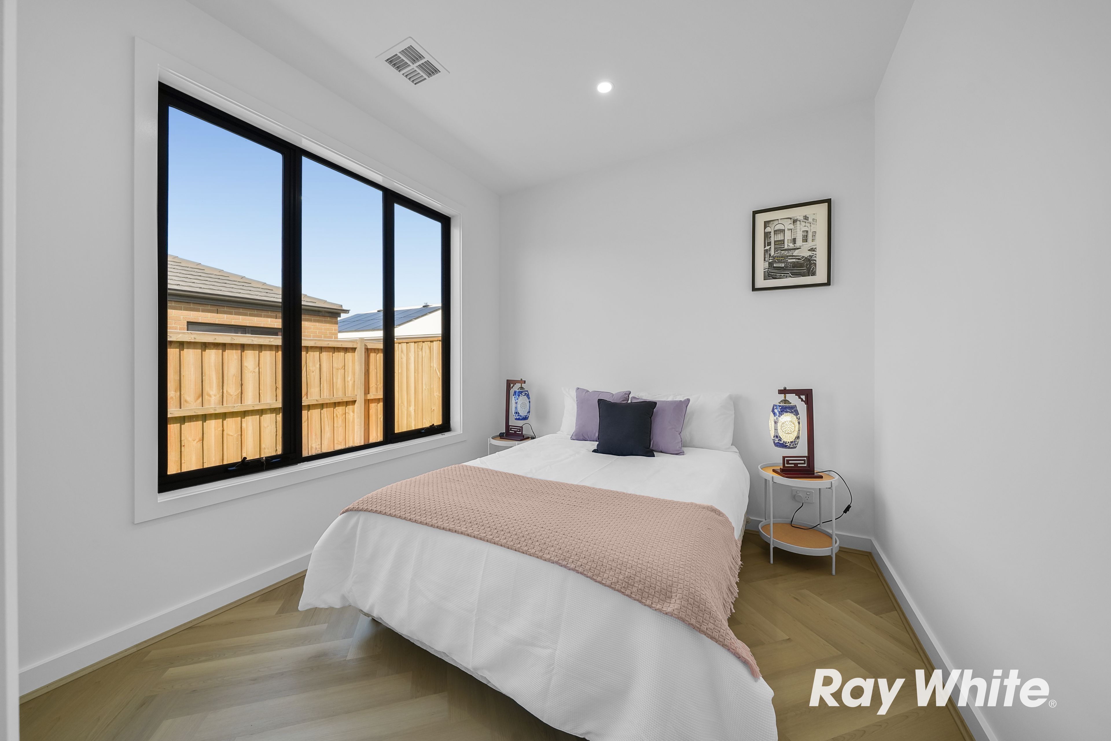 41 Batehaven Crescent — photo 14 of 21