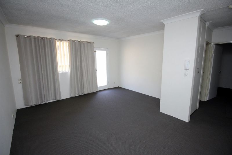 4/22 Wigram Street, Harris Park, NSW 2150