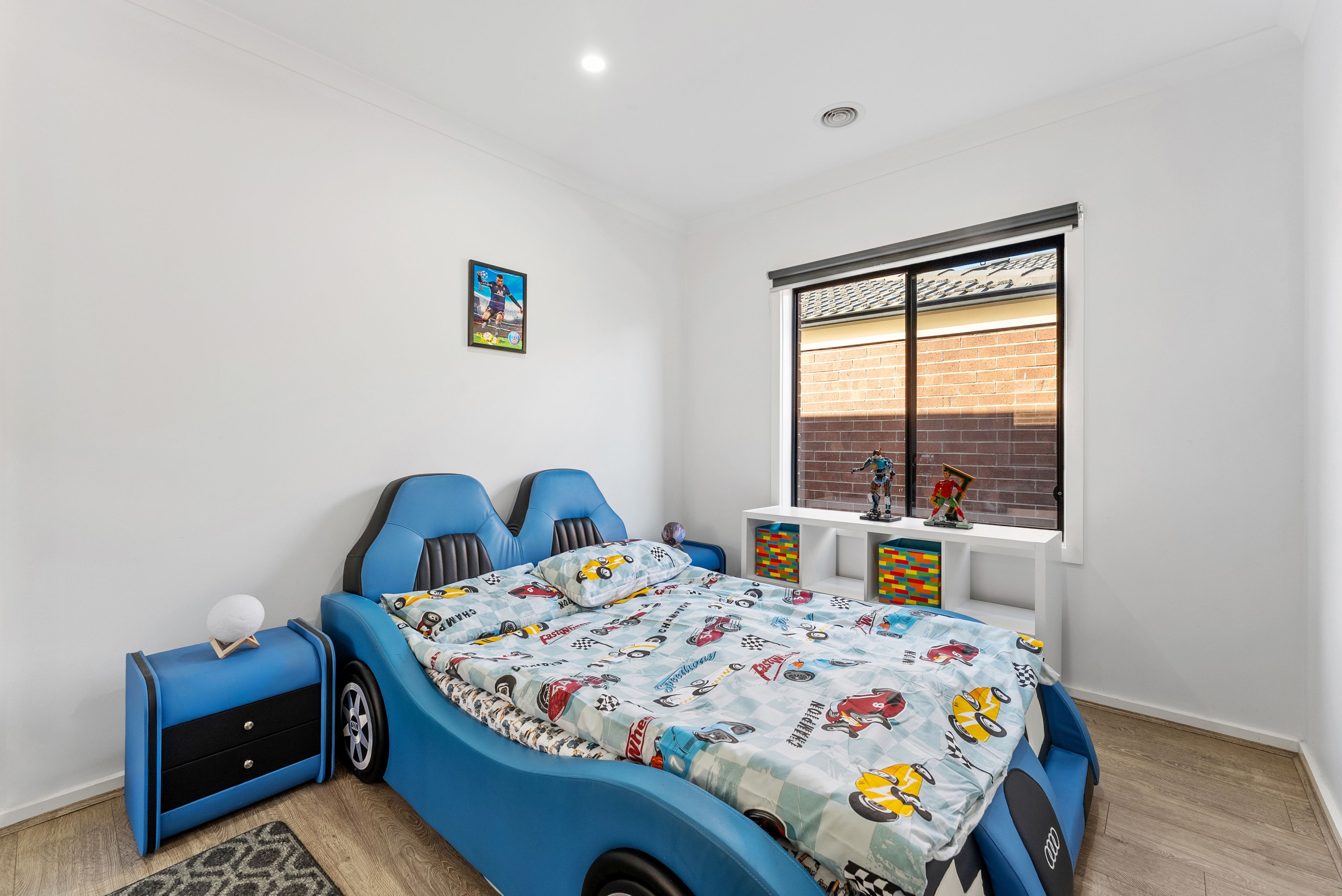 5 Bagatelle Avenue — photo 13 of 15