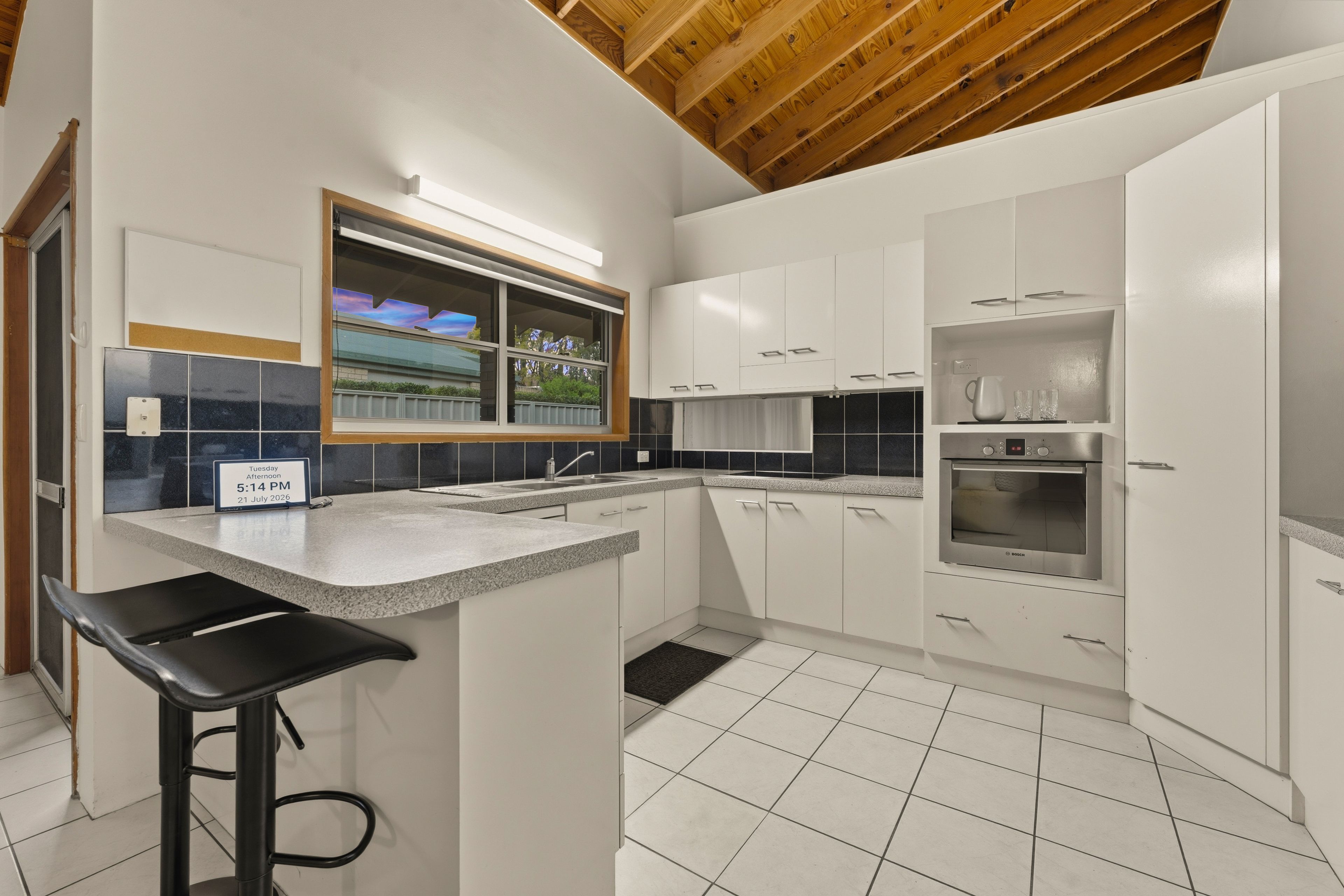 64 Oakleaf Street — photo 9 of 17