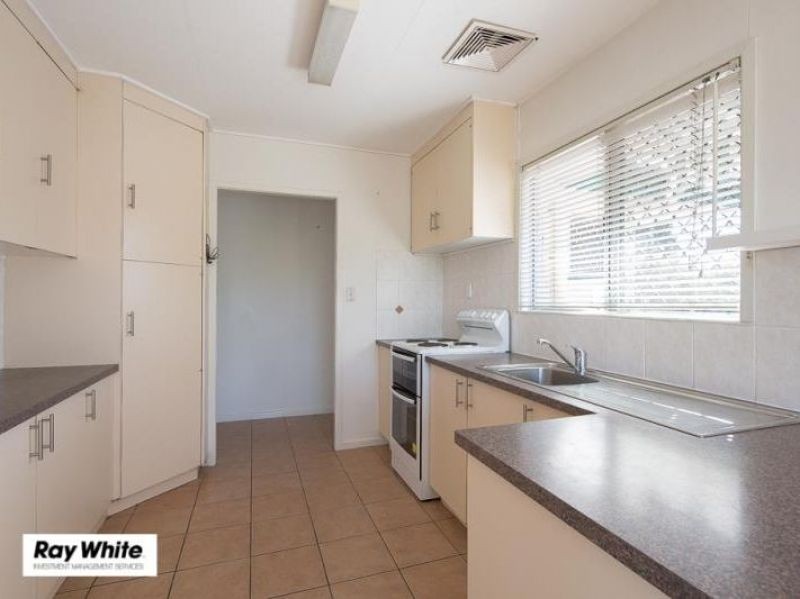 1 Woody Avenue, Kingston, QLD 4114