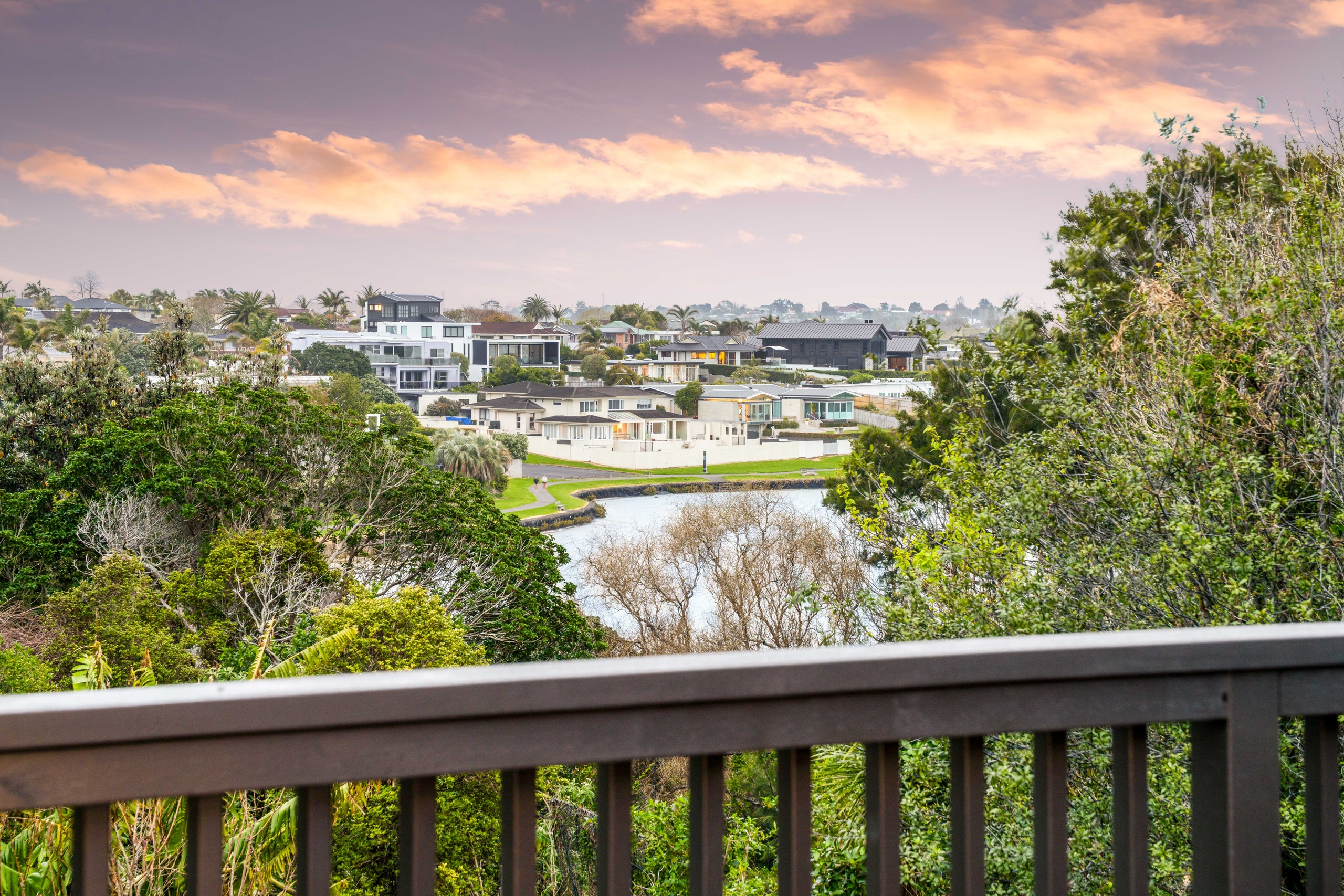 24 Venus Place, Half Moon Bay, Manukau City