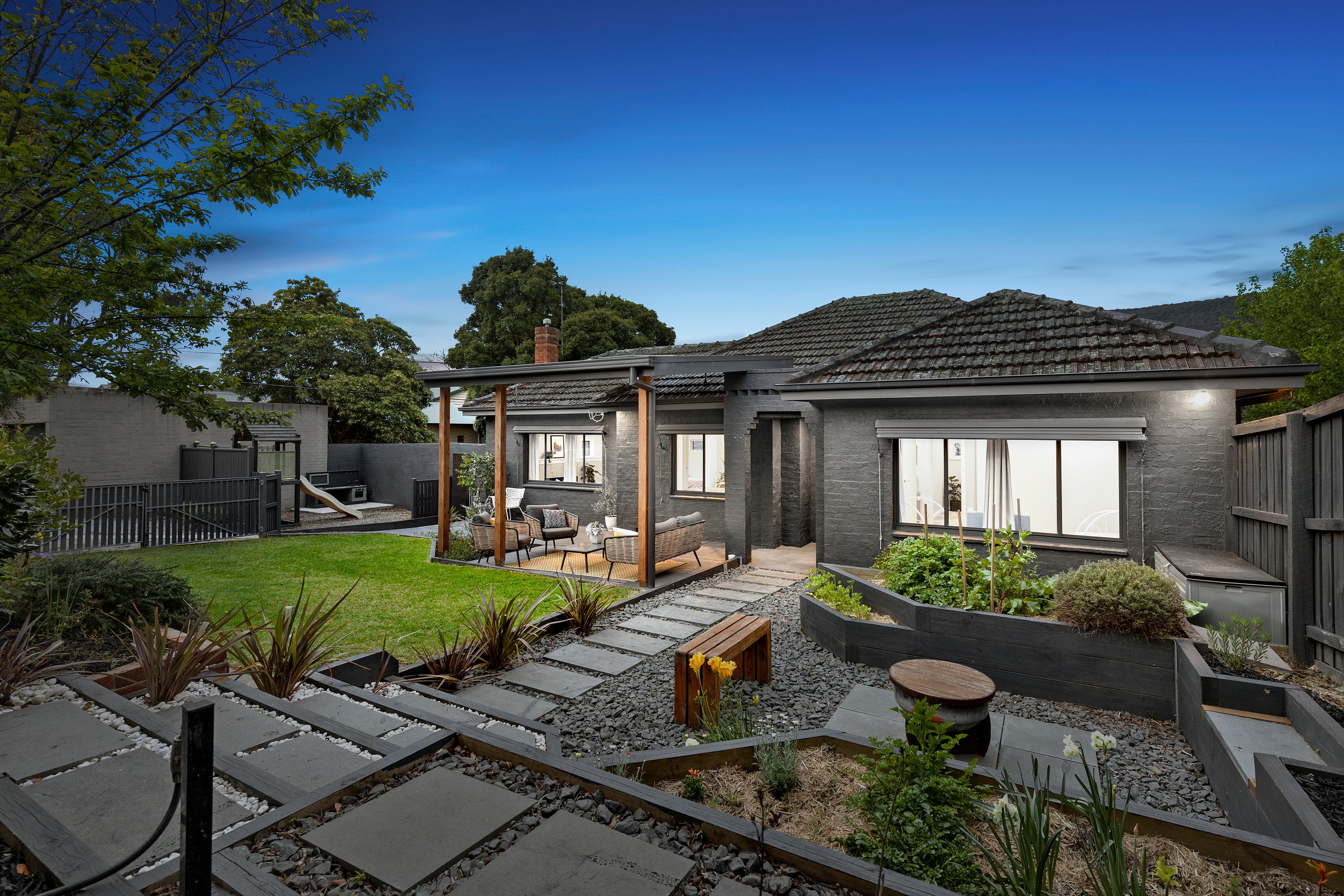 1/10 Francis Crescent, Ferntree Gully, VIC 3156