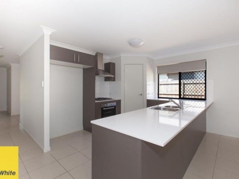 37 Fitzpatrick Circuit, Augustine Heights, QLD 4300