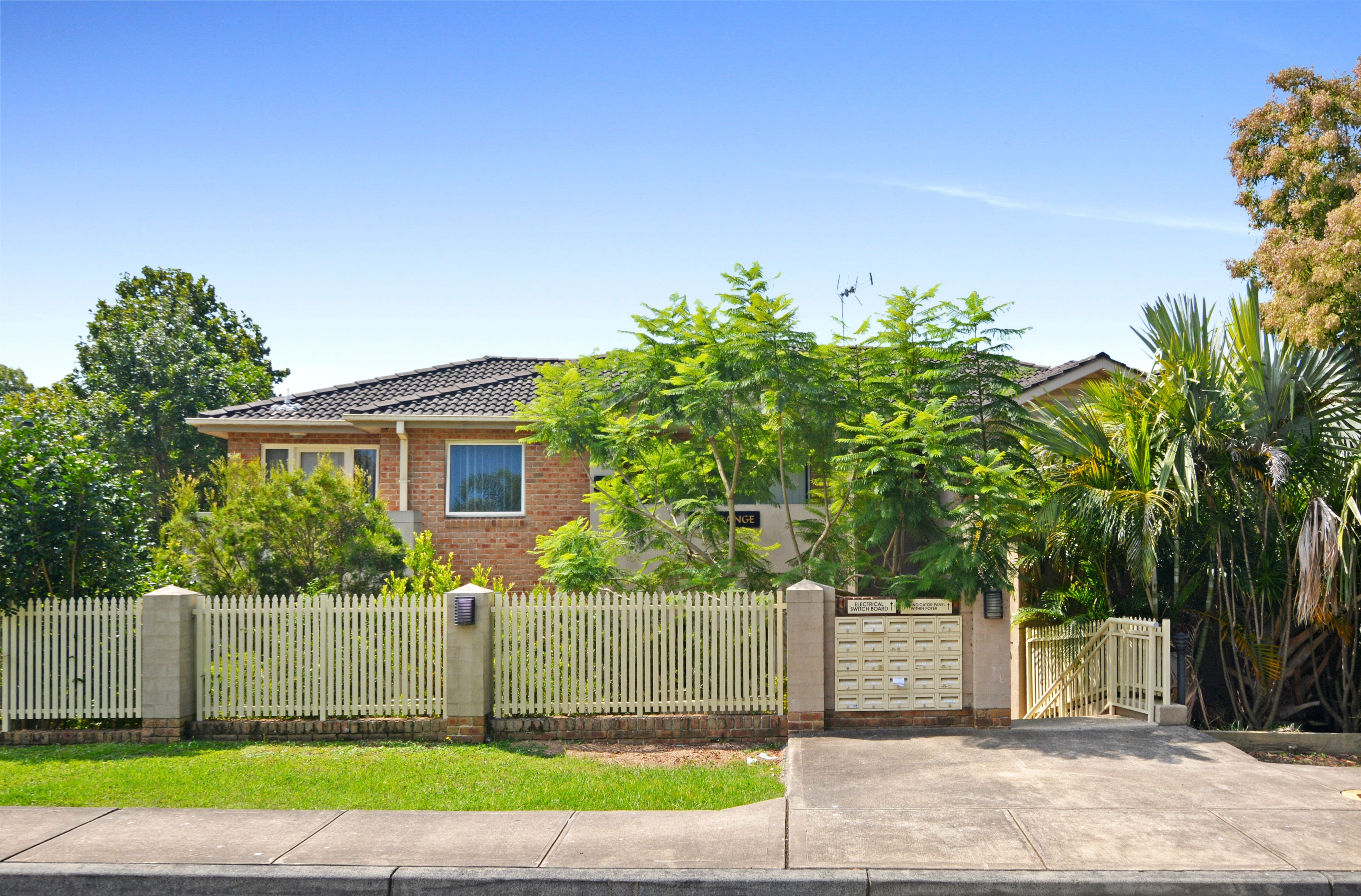 8-10 Range Road, North Gosford NSW 2250