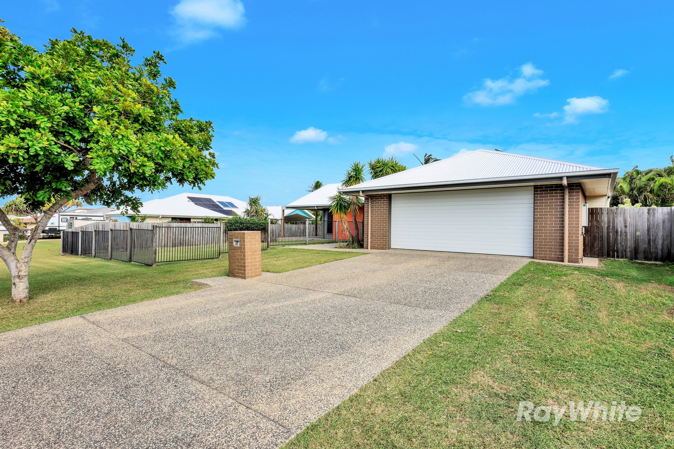 33 Burley Road, Innes Park, QLD 4670