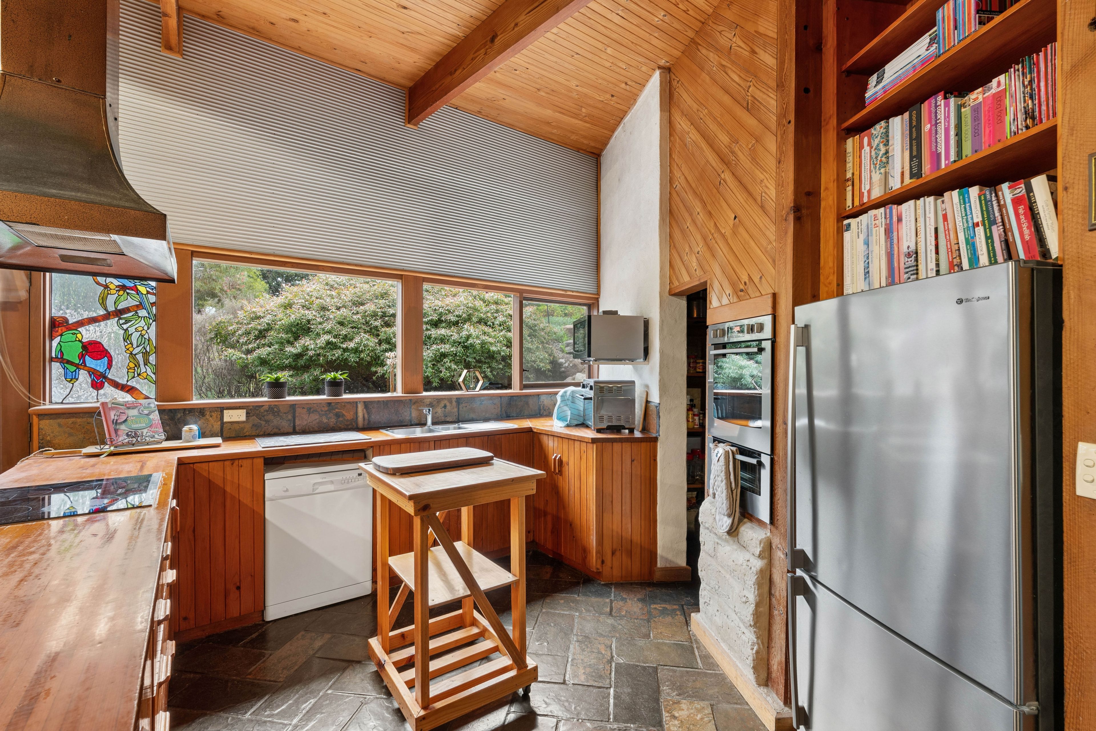 26 Tooma Drive — photo 9 of 30