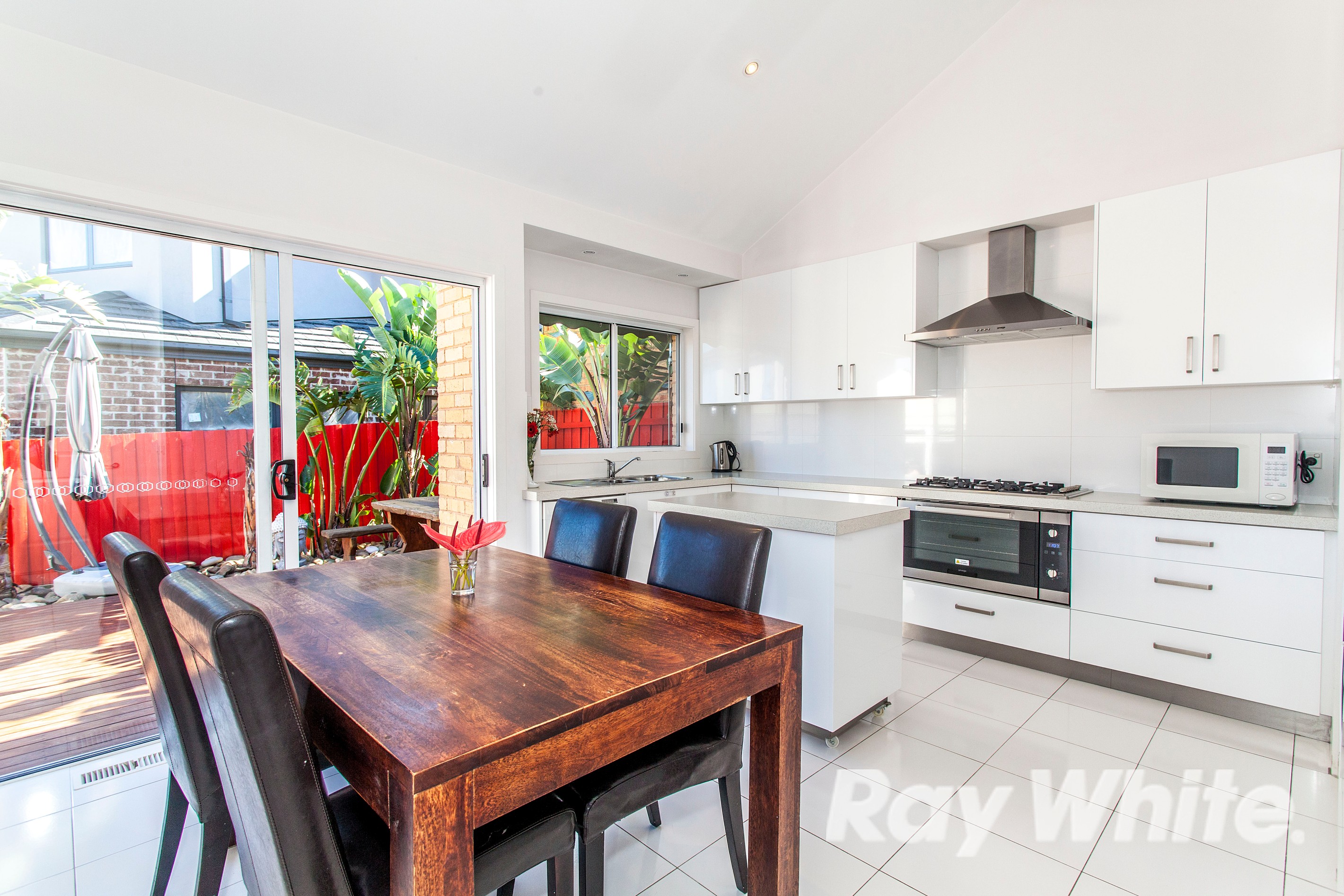 1/5 Gubbah Court, Ashwood, VIC 3147