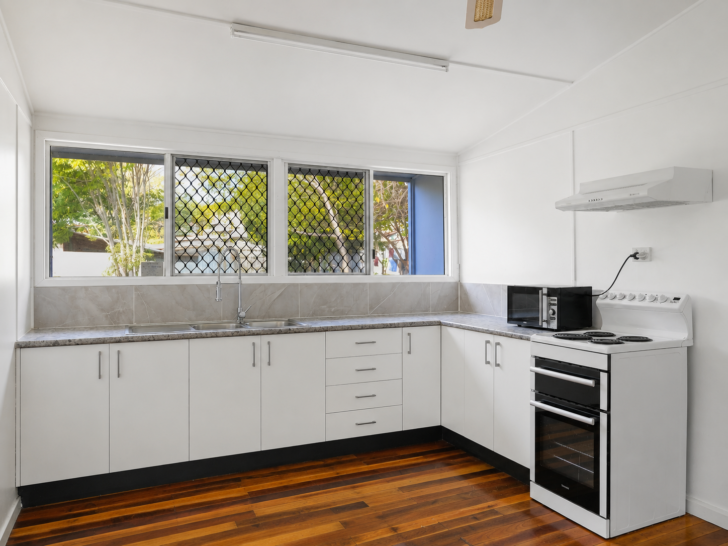 110 Goldfinch Street, Inala, QLD 4077