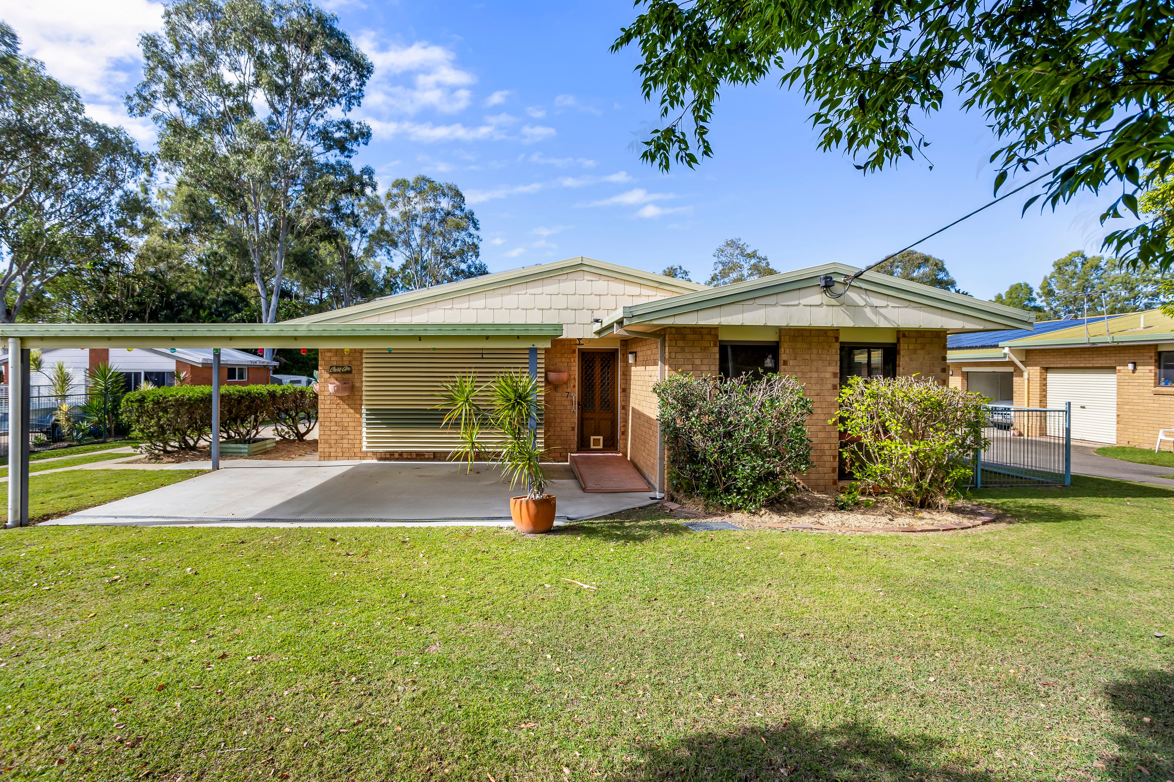 1/7 Bonton Avenue — photo from Ray White Woody Point