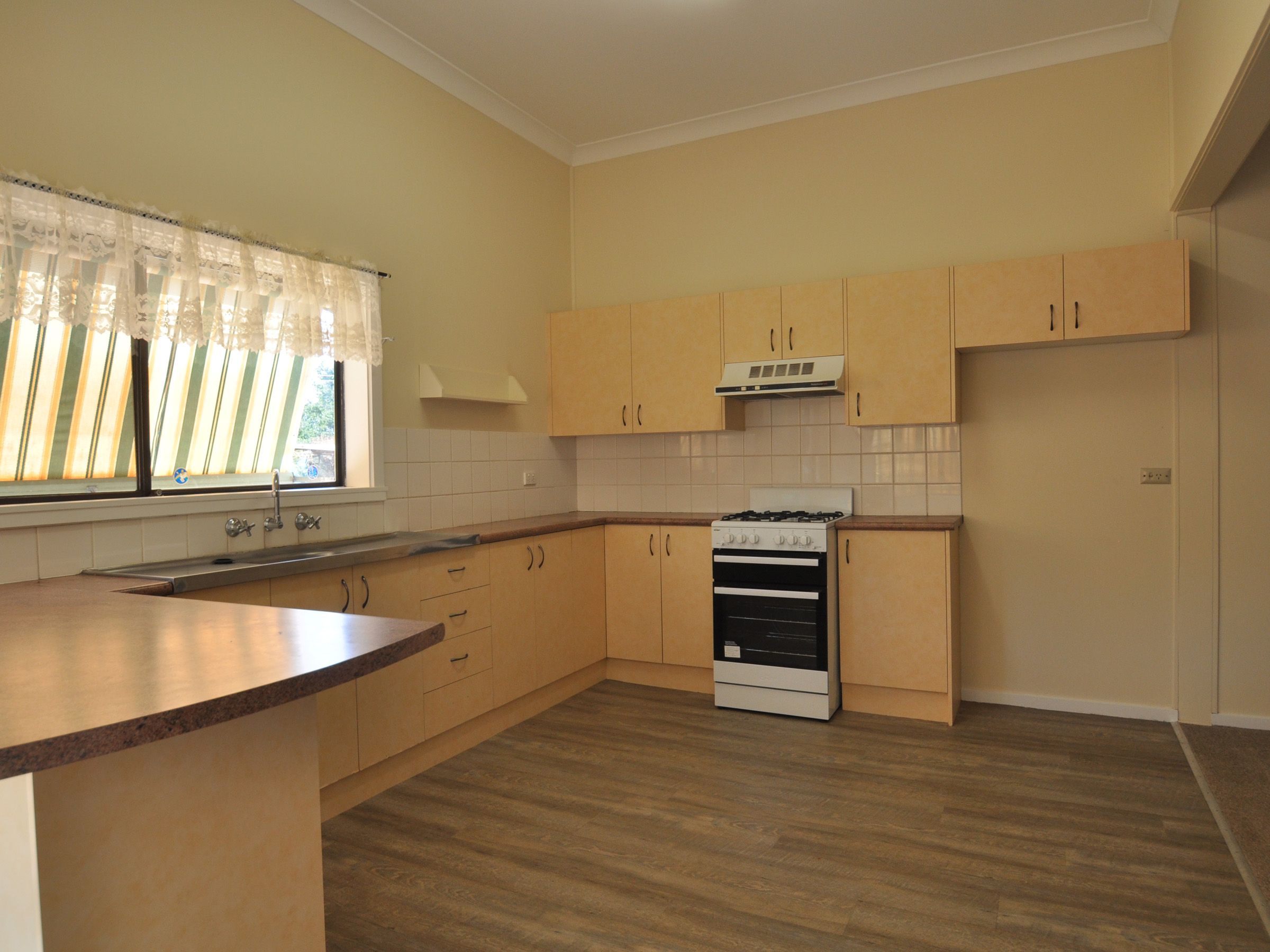 19 Hammond Street, Junee, NSW 2663
