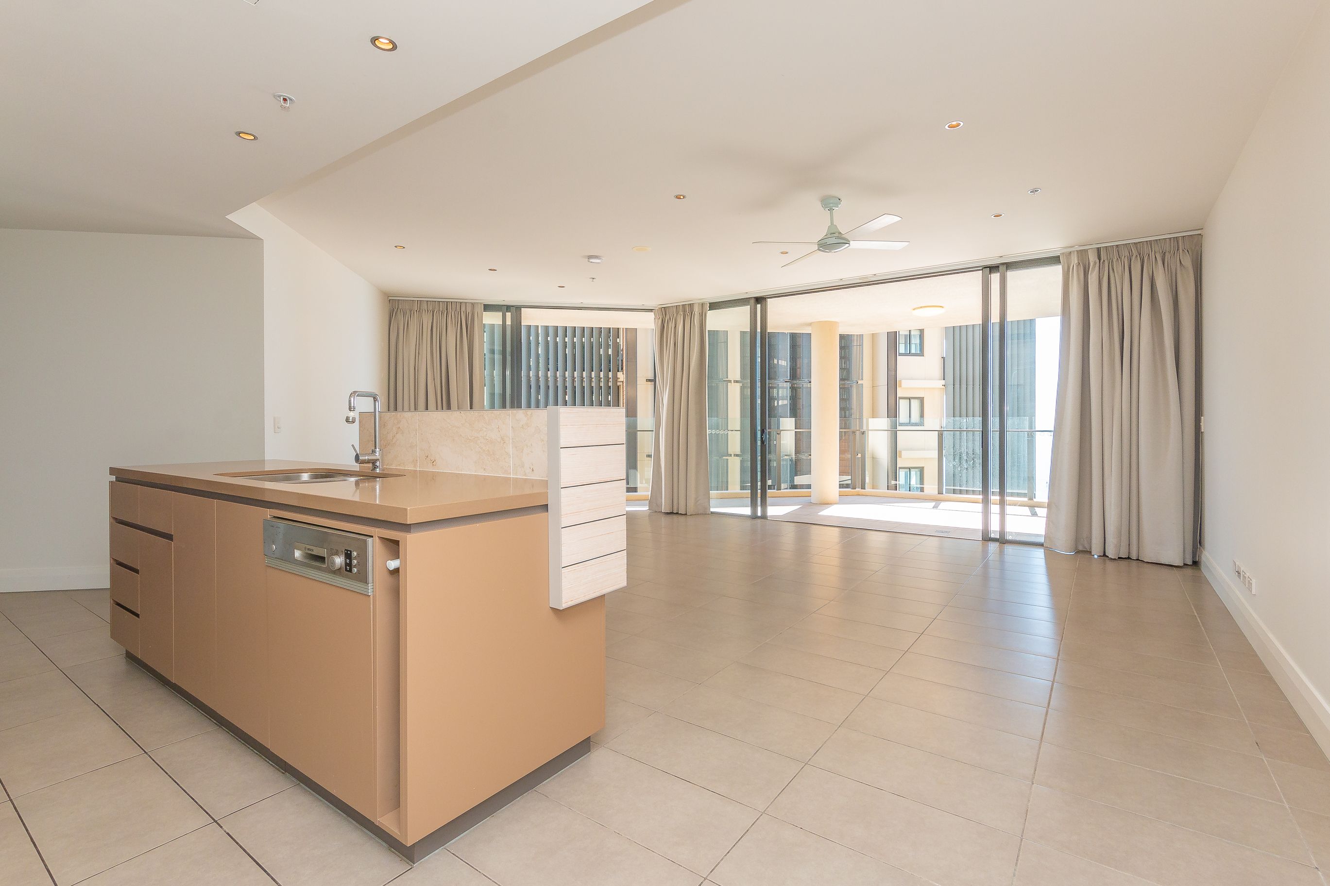709/99 Marine Parade, Redcliffe, QLD 4020