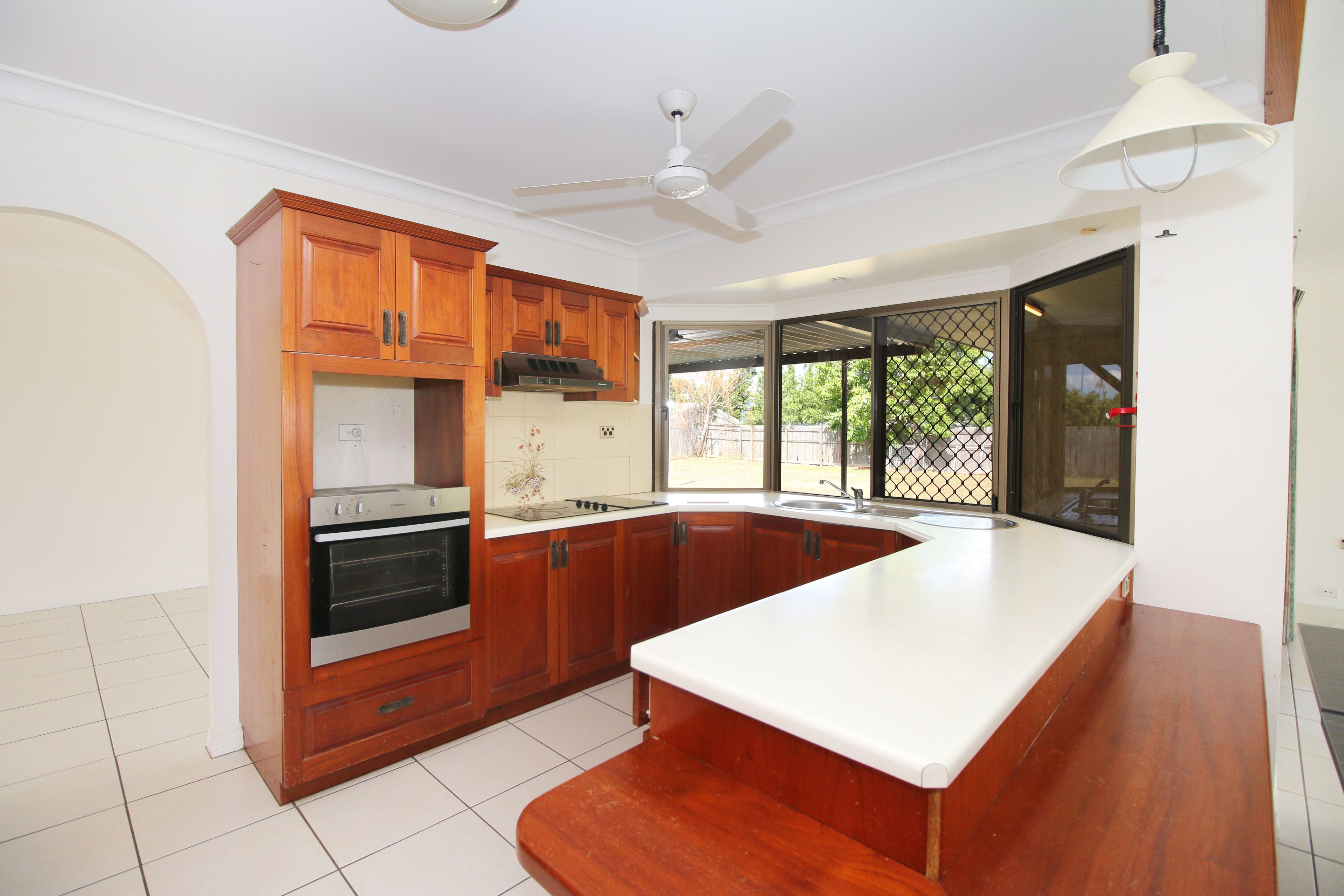 10 Golf Links Drive, Kirwan, QLD 4817