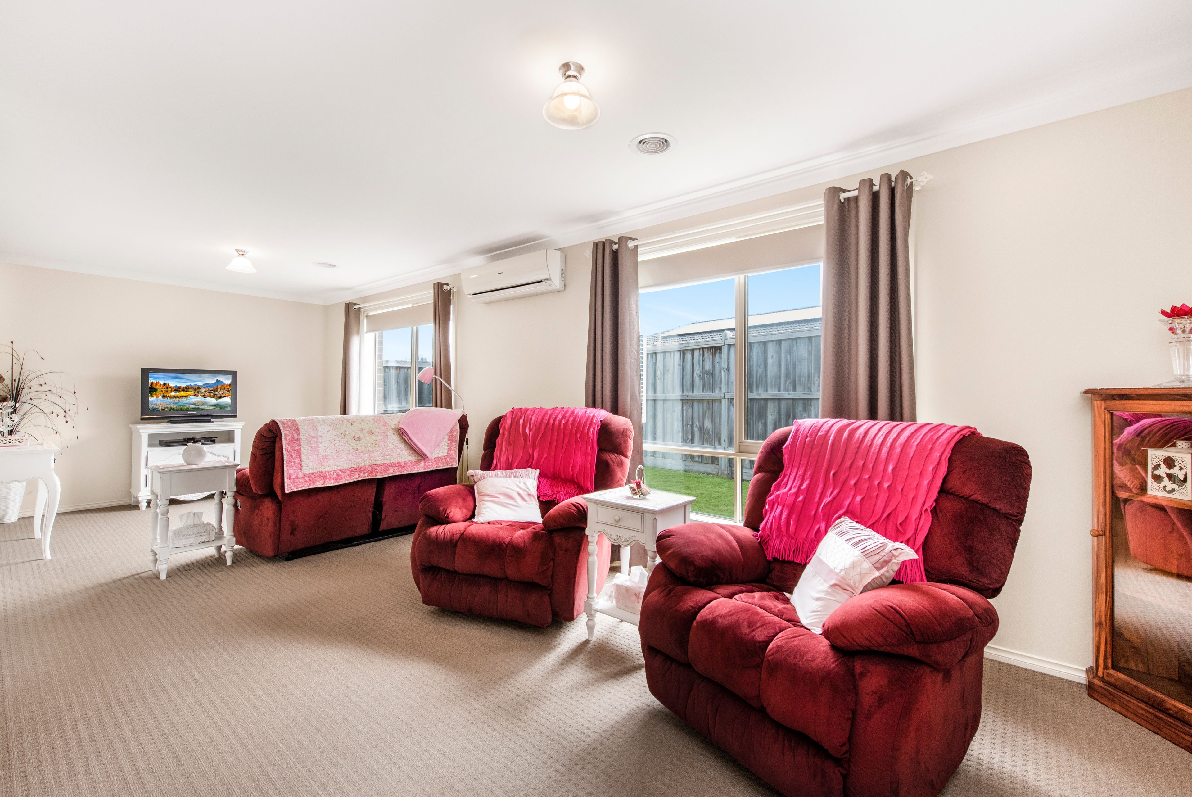 22 Vanessa Circuit, Pakenham, VIC 3810